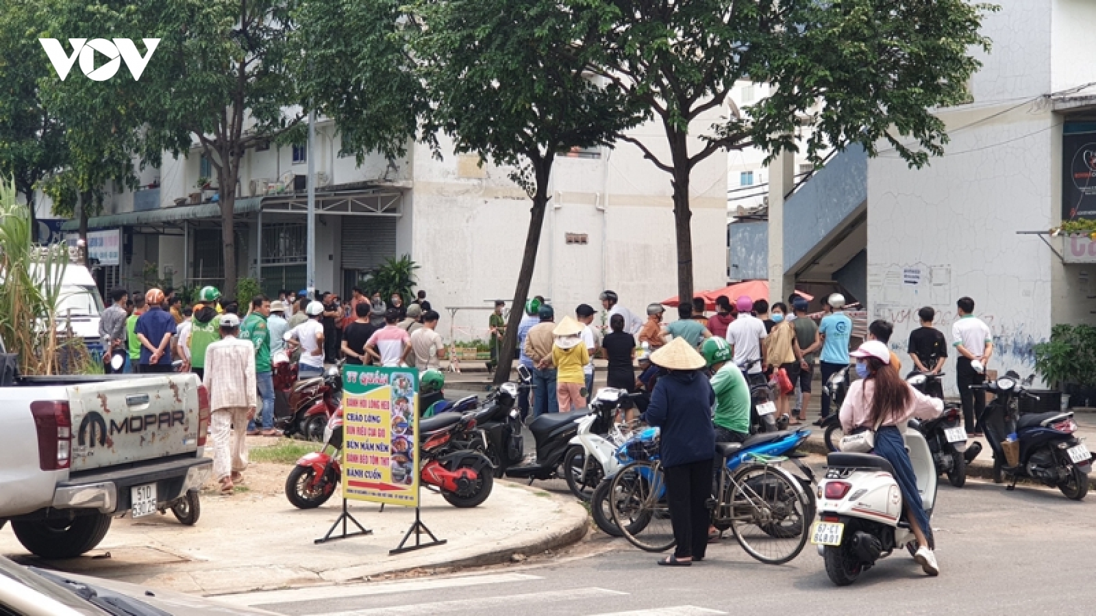 Nguyên nhân ban đầu vụ người đàn ông tử vong tại vỉa hè chung cư