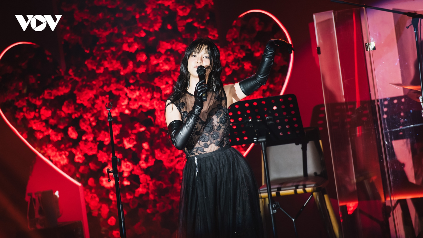Bùi Lan Hương “mê hoặc" khán giả với loạt hit nhạc phim, nhạc Trịnh