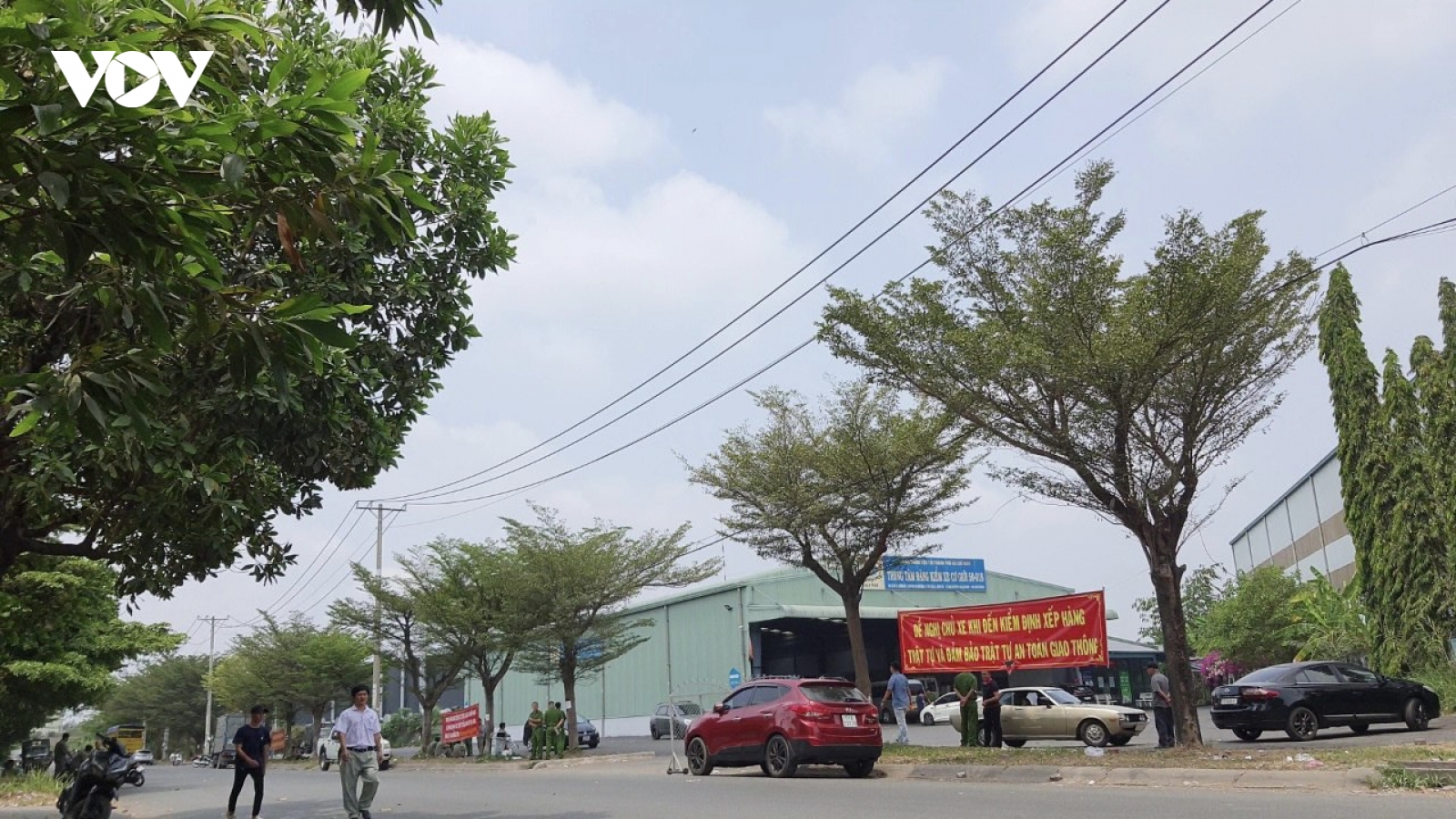 Khám xét Trung tâm đăng kiểm xe cơ giới 50-01S ở TP.HCM