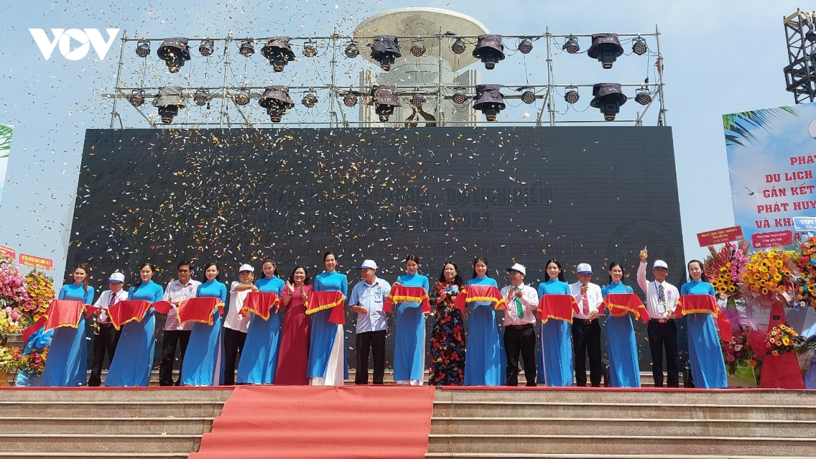 Bến Tre khai mạc Tuần lễ Văn hóa - thể thao - du lịch biển Thạnh Phú