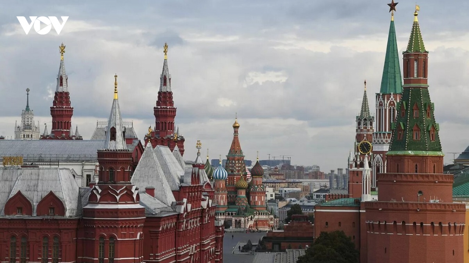 Điện Kremlin hứa đáp trả tương xứng việc Anh cung cấp tên lửa tầm xa cho Kiev