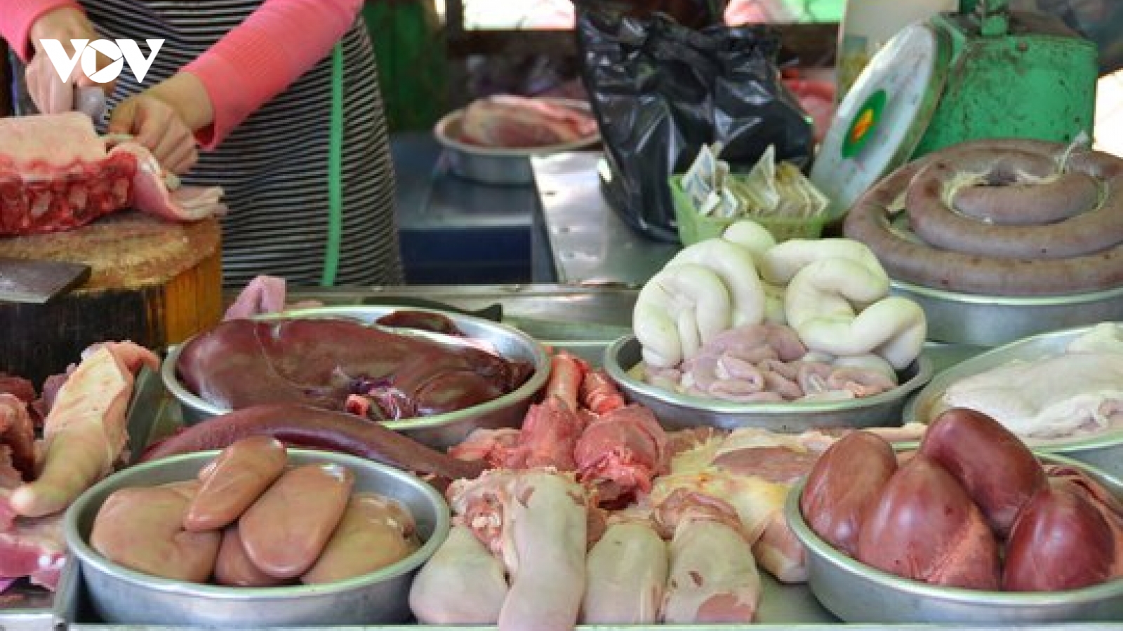 Nhập khẩu thịt và phụ phẩm được kiểm soát nghiêm ngặt