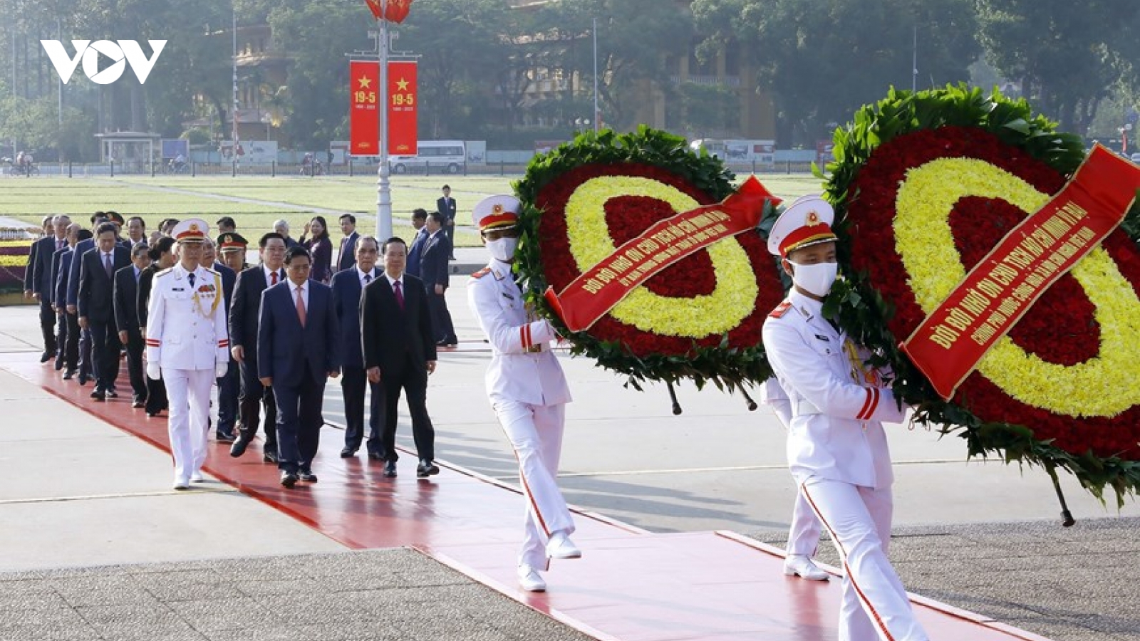 Lãnh đạo Đảng và Nhà nước vào Lăng viếng Chủ tịch Hồ Chí Minh