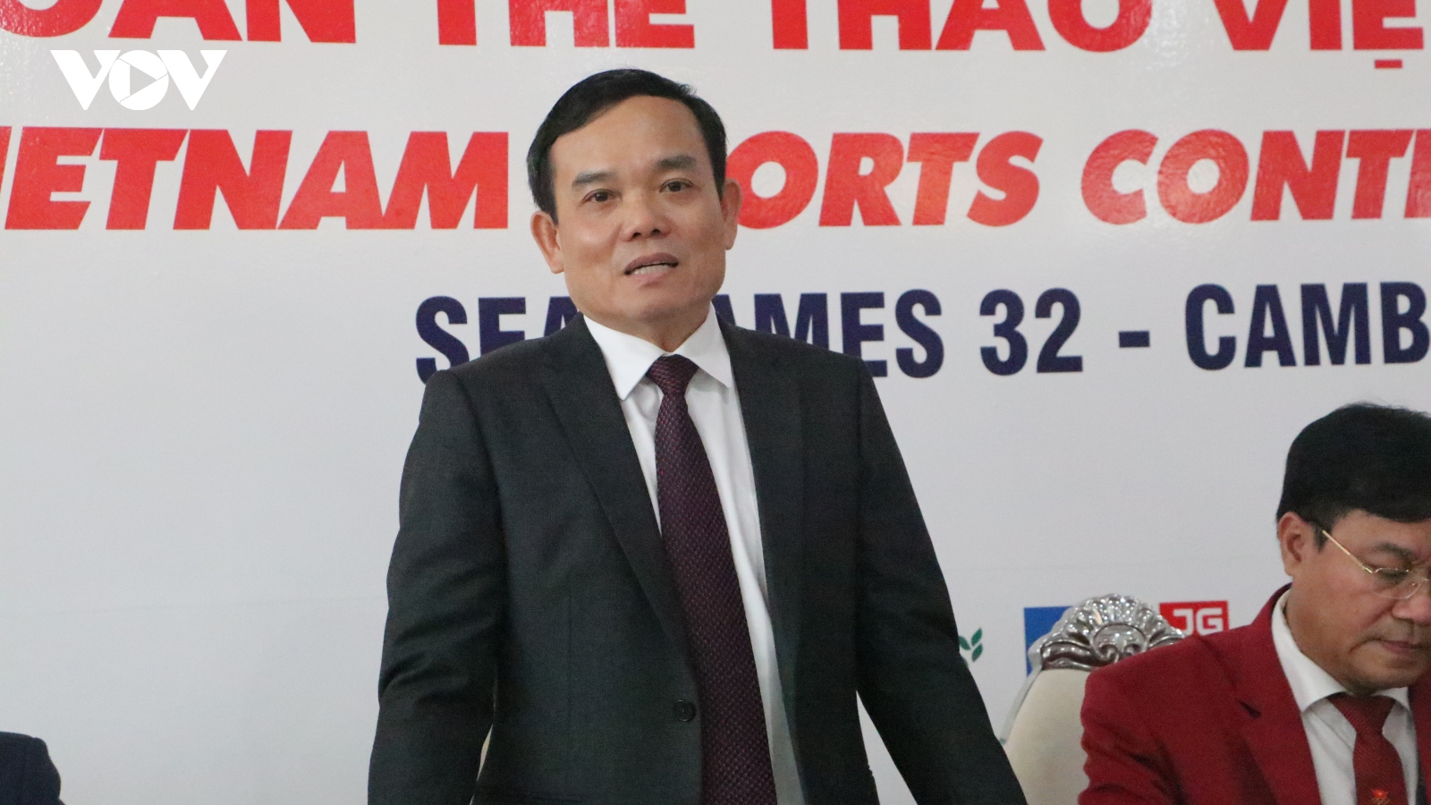 Phó Thủ tướng Trần Lưu Quang thăm Đoàn Thể thao Việt Nam dự SEA Games 32