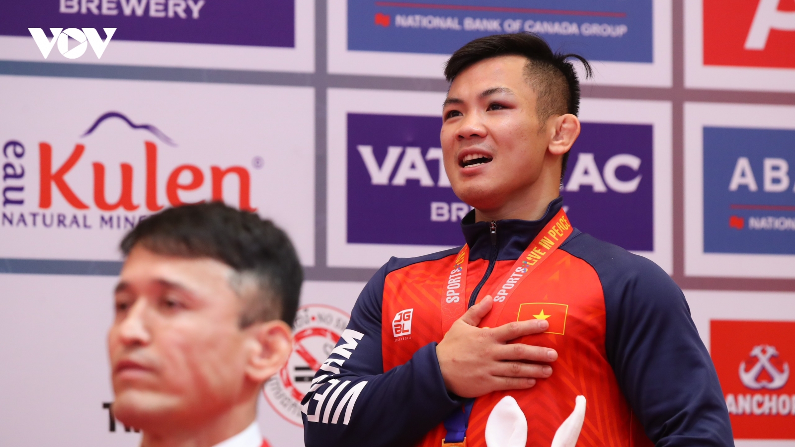 Đào Hồng Sơn bảo vệ thành công HCV Jujitsu SEA Games