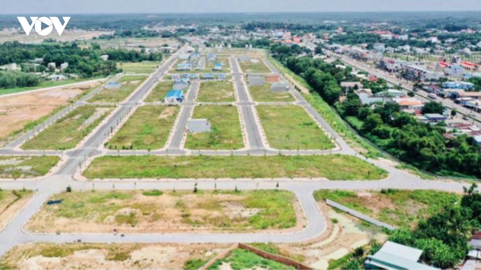Hà Nội cho phép phân lô, tách thửa, đất nền ven đô có giao dịch trở lại