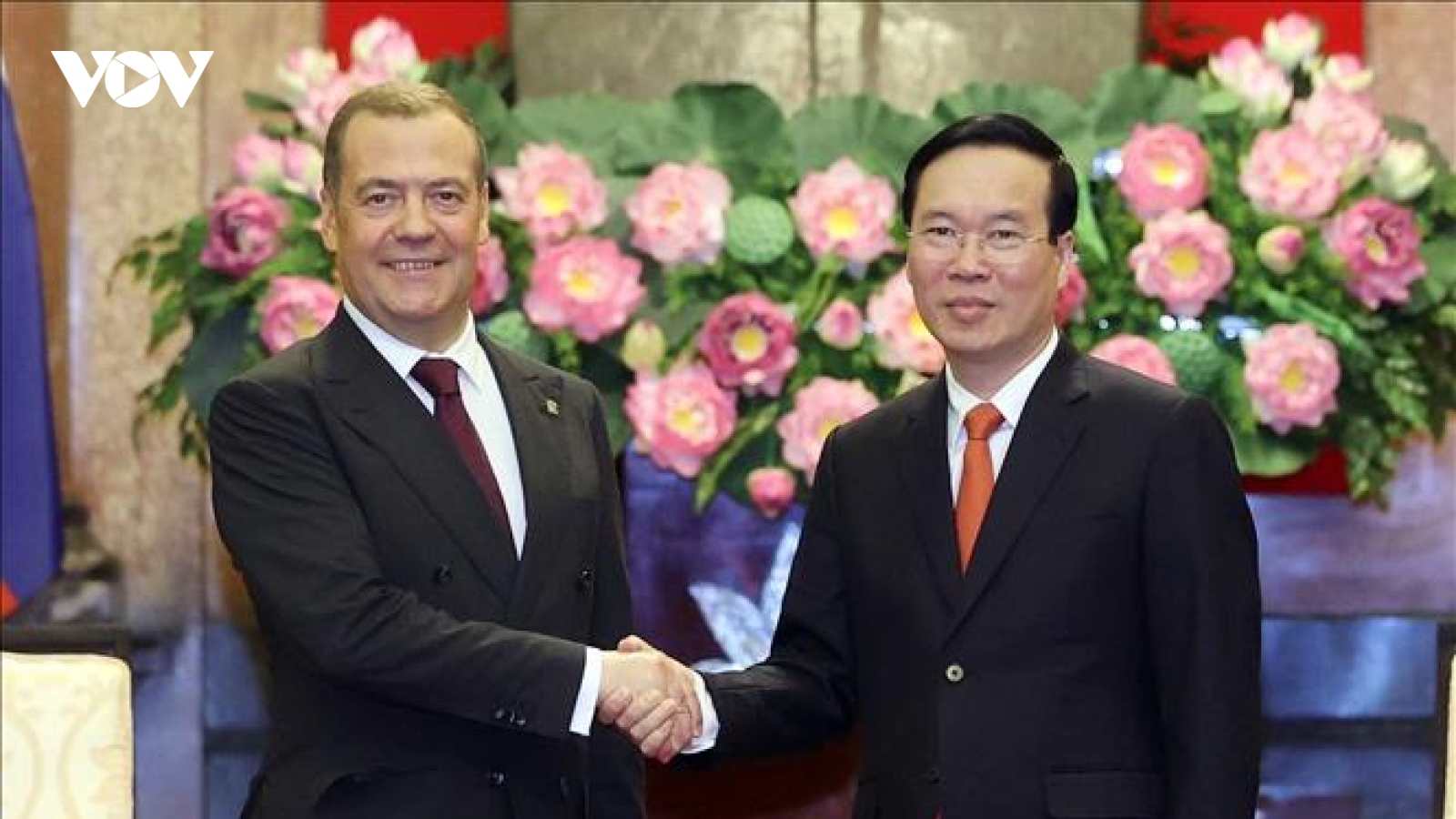 Chủ tịch nước Võ Văn Thưởng tiếp Chủ tịch Đảng nước Nga Thống nhất Dmitry Medvedev