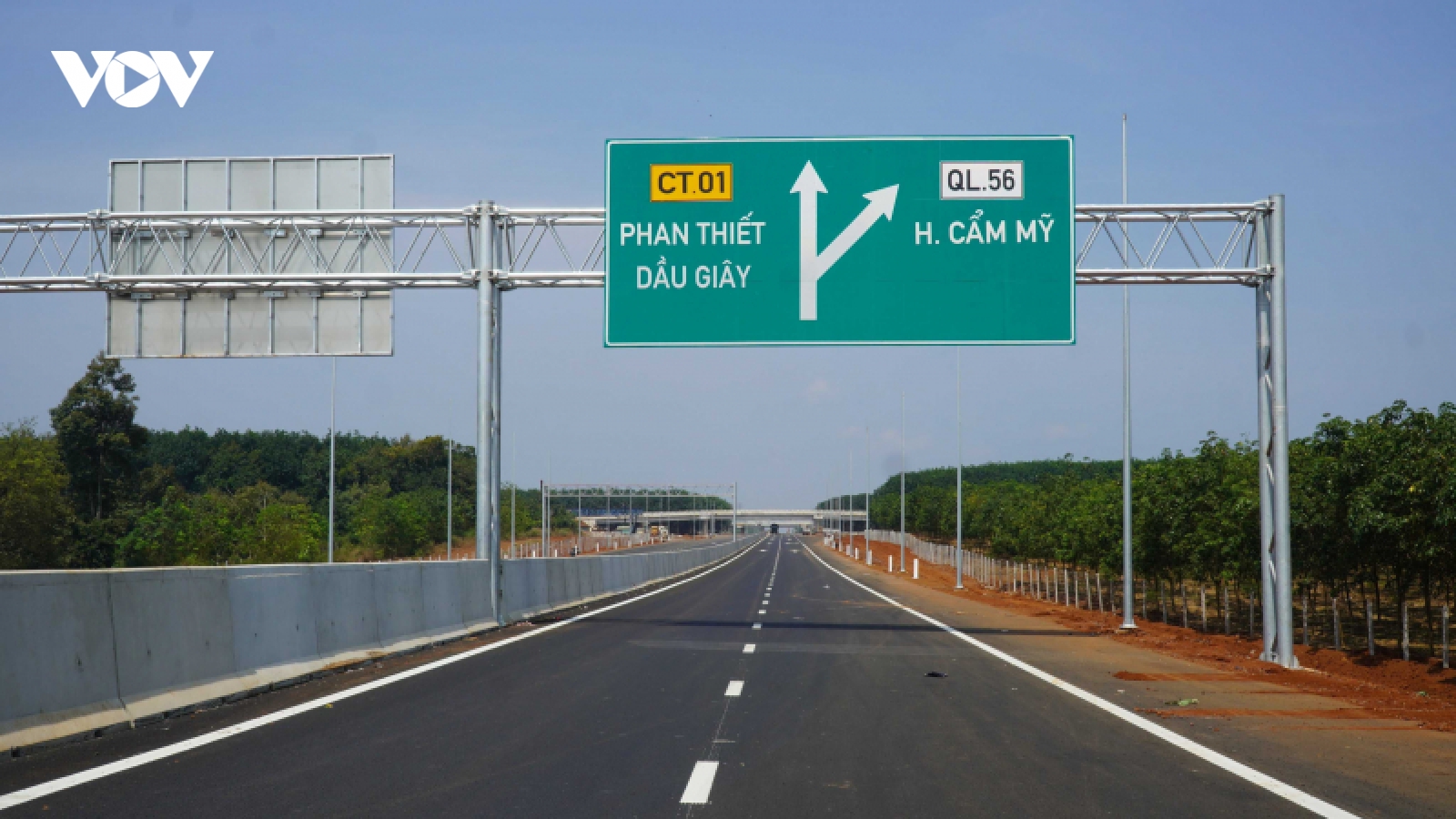 Bộ GTVT nói gì về mức phí dự kiến thu tại 9 đoạn, tuyến cao tốc Bắc-Nam?