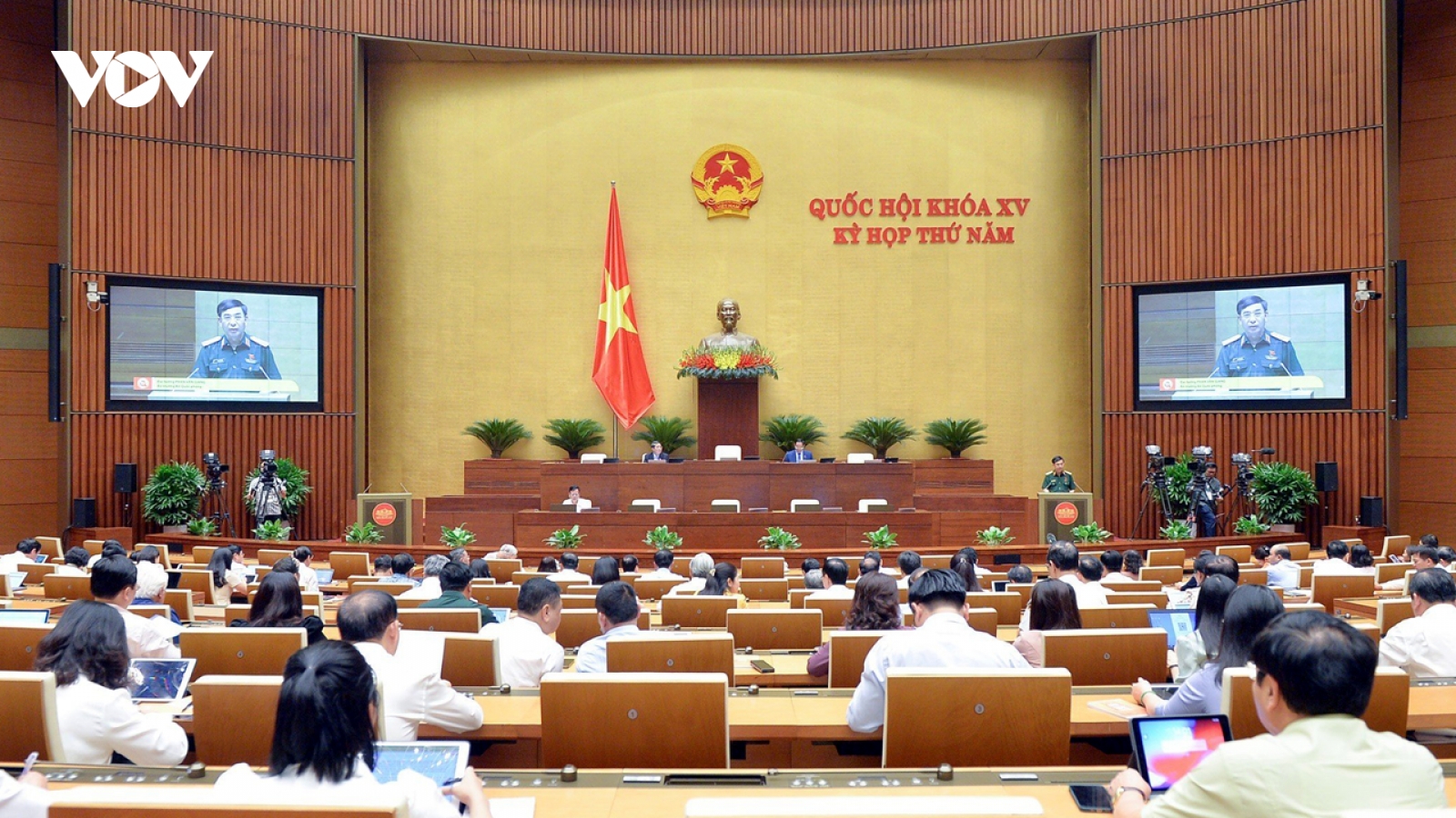 Đại biểu Quốc hội: Sau dịch, có nơi không dám dùng xe chuyên dụng 7 tỷ đồng