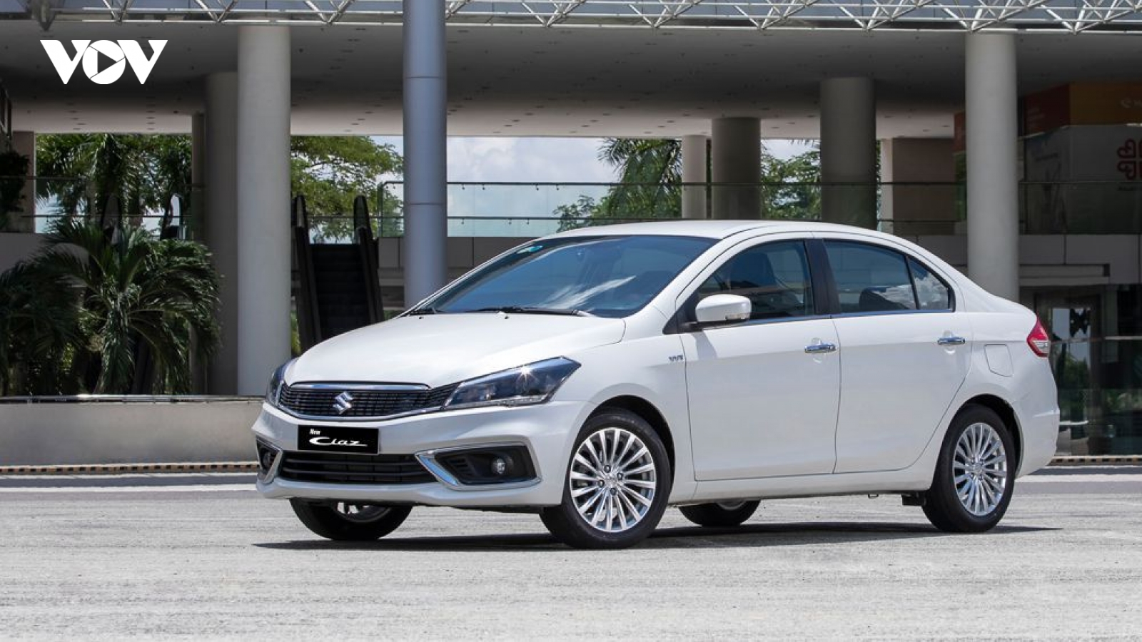Top 10 mẫu xe bán chậm nhất tháng 4/2023: Suzuki Ciaz bán được 4 chiếc