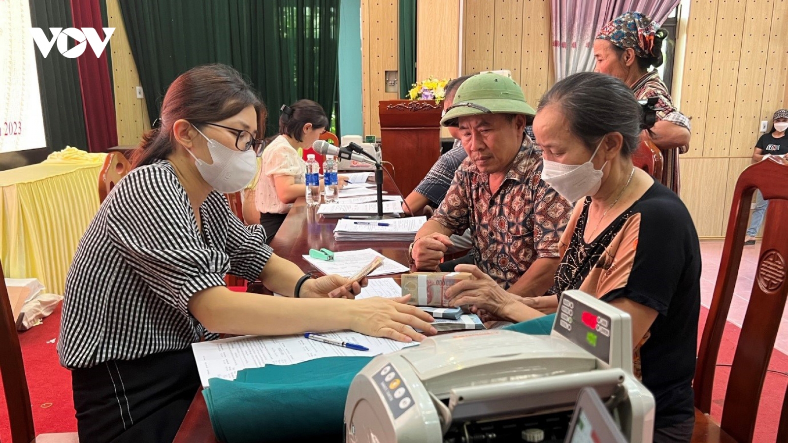 280 hộ dân nhận gần 57 tỷ đồng hỗ trợ đền bù GPMB dự án đường Vành đai 4