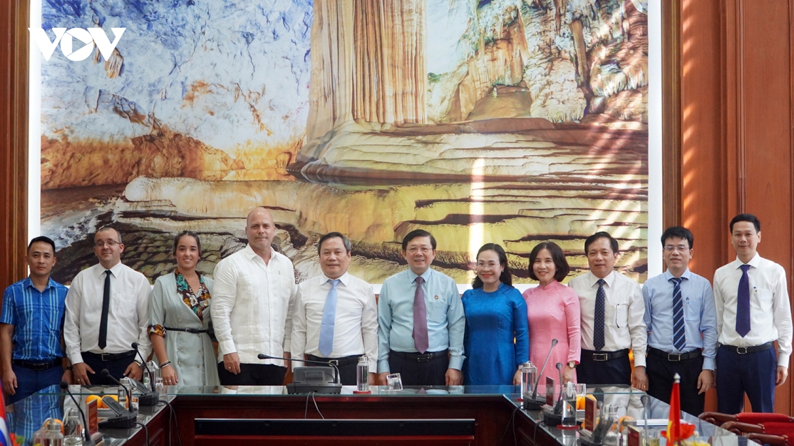 Đoàn Đại biểu cấp cao Ủy ban Bảo vệ Cách mạng Cuba thăm tỉnh Quảng Bình