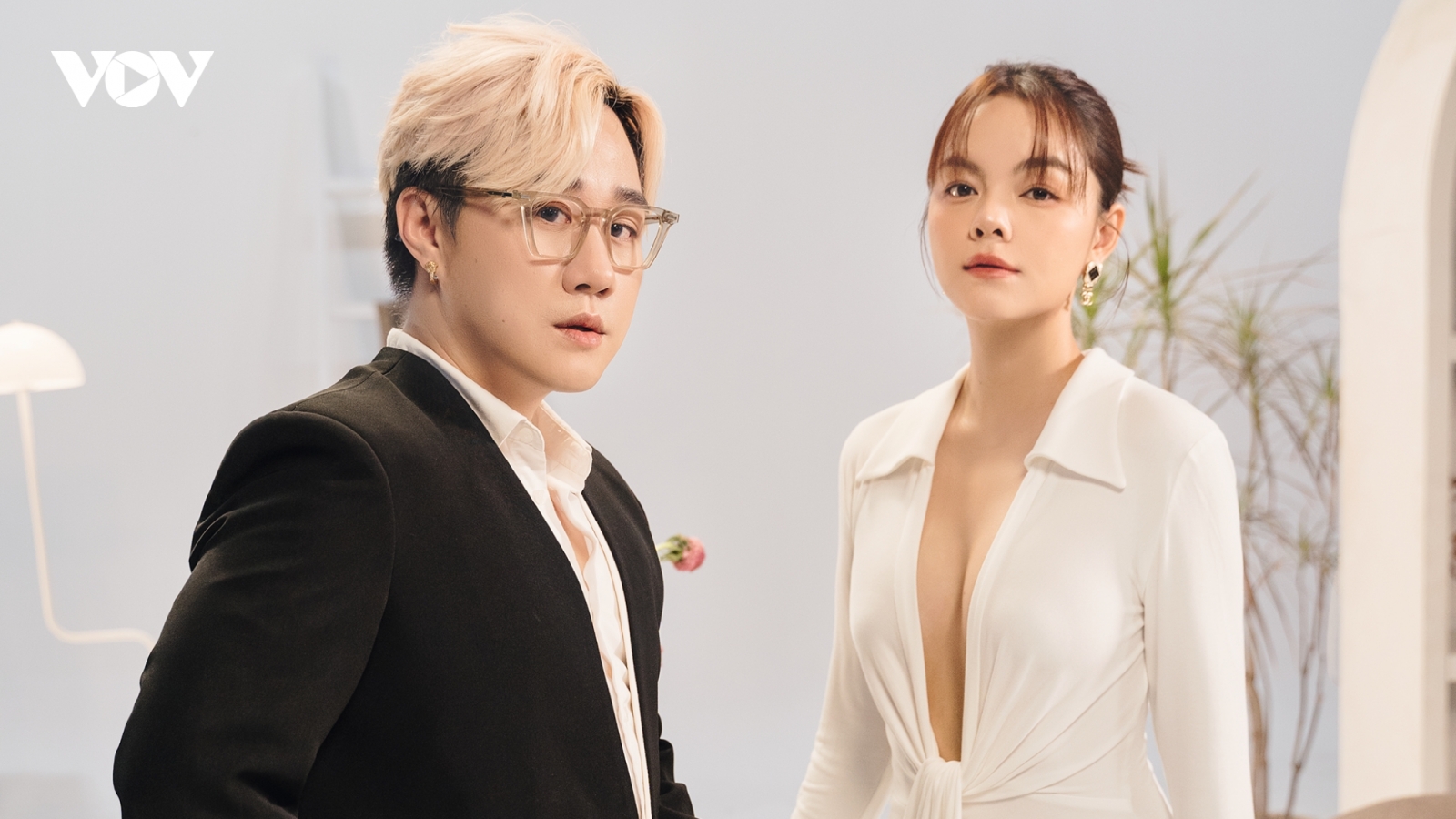 Phạm Quỳnh Anh rủ Trung Quân song ca, làm mới 2 hit đình đám