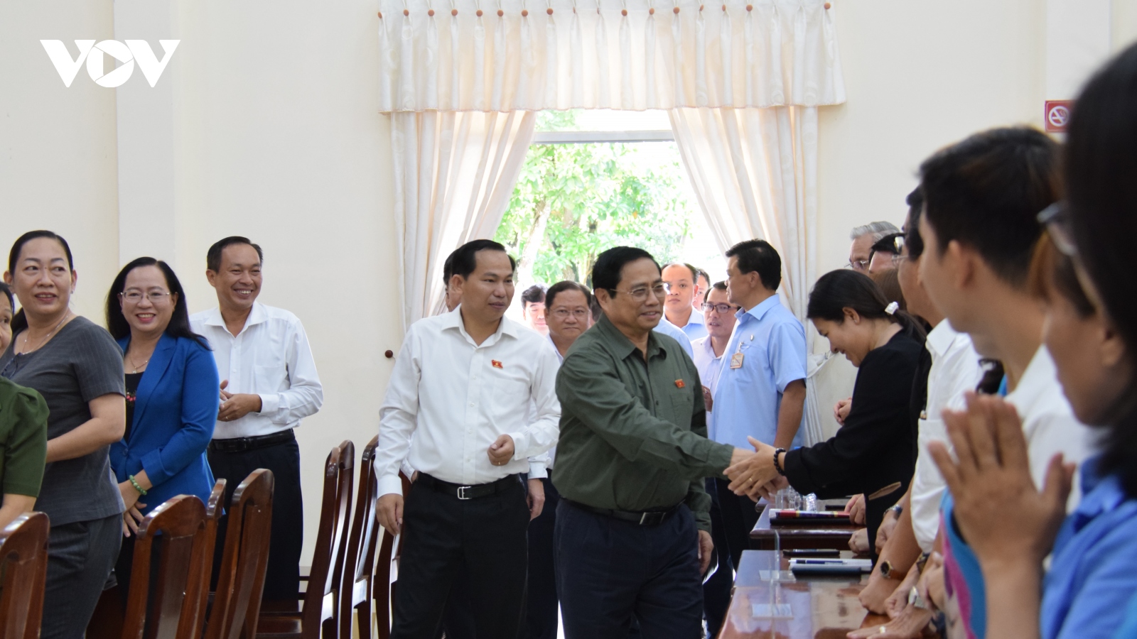 Thủ tướng Phạm Minh Chính tiếp xúc cử tri Cần Thơ trước Kỳ họp thứ 5 của Quốc hội