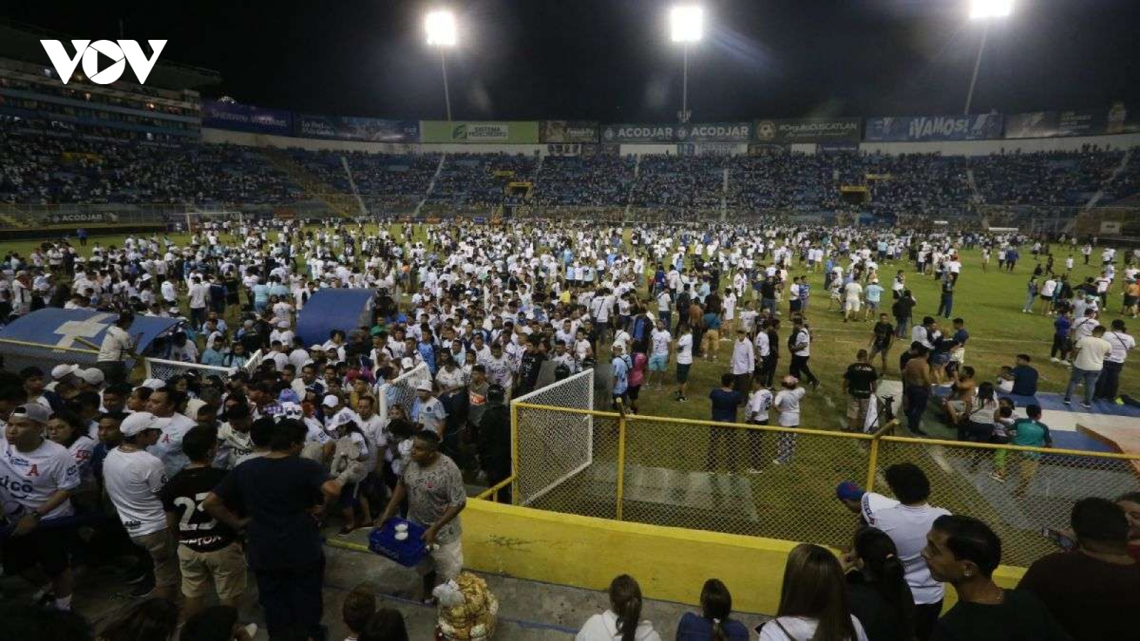 Giẫm đạp tại sân vận động ở El Salvador khiến 12 người thiệt mạng