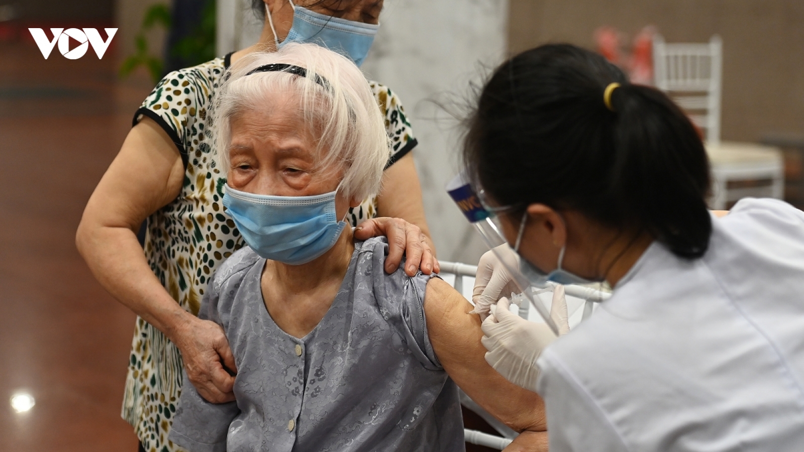 Tiêm vaccine Covid-19 ở Việt Nam thực hiện thế nào trong thời gian tới?