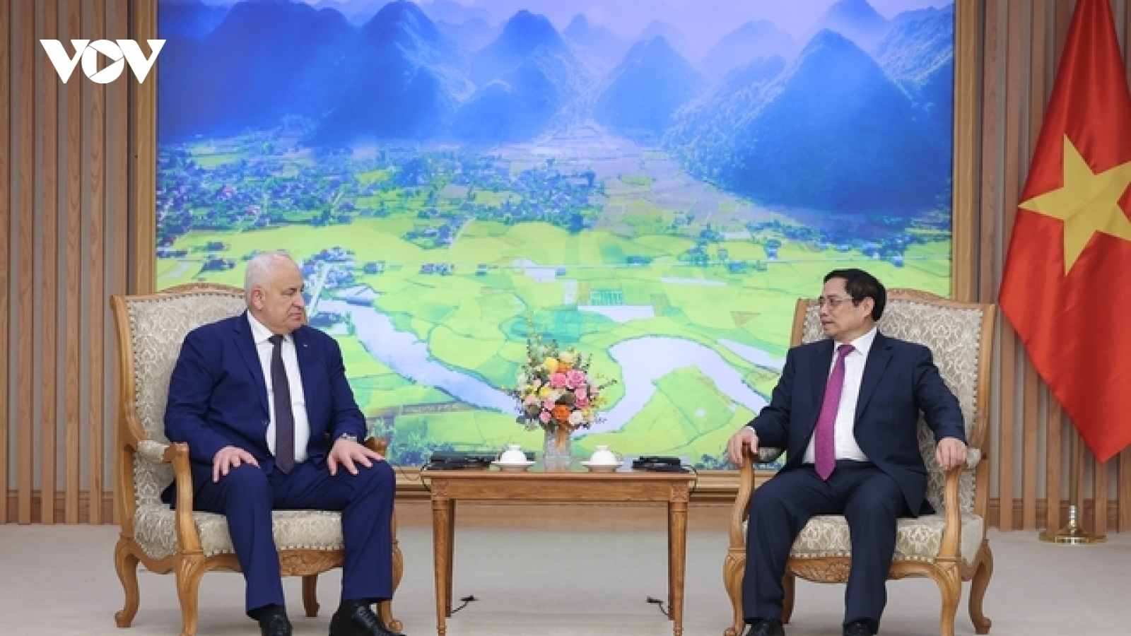 Thủ tướng Phạm Minh Chính tiếp Bộ trưởng Bộ Nội vụ Palestine