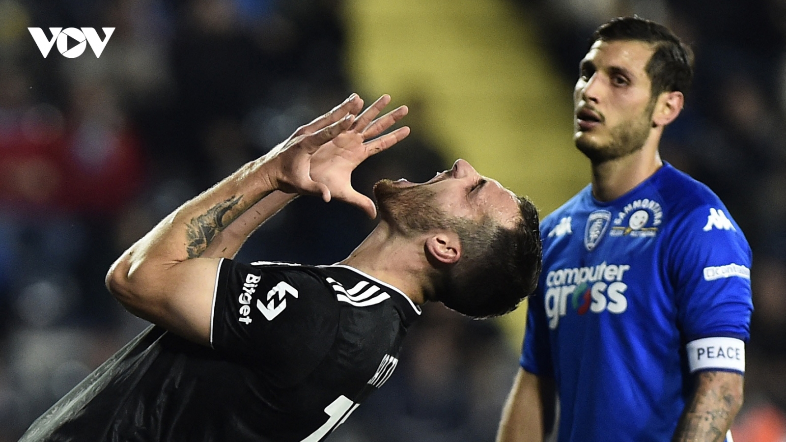Juventus bị trừ 10 điểm, bảng xếp hạng Serie A biến động ra sao?