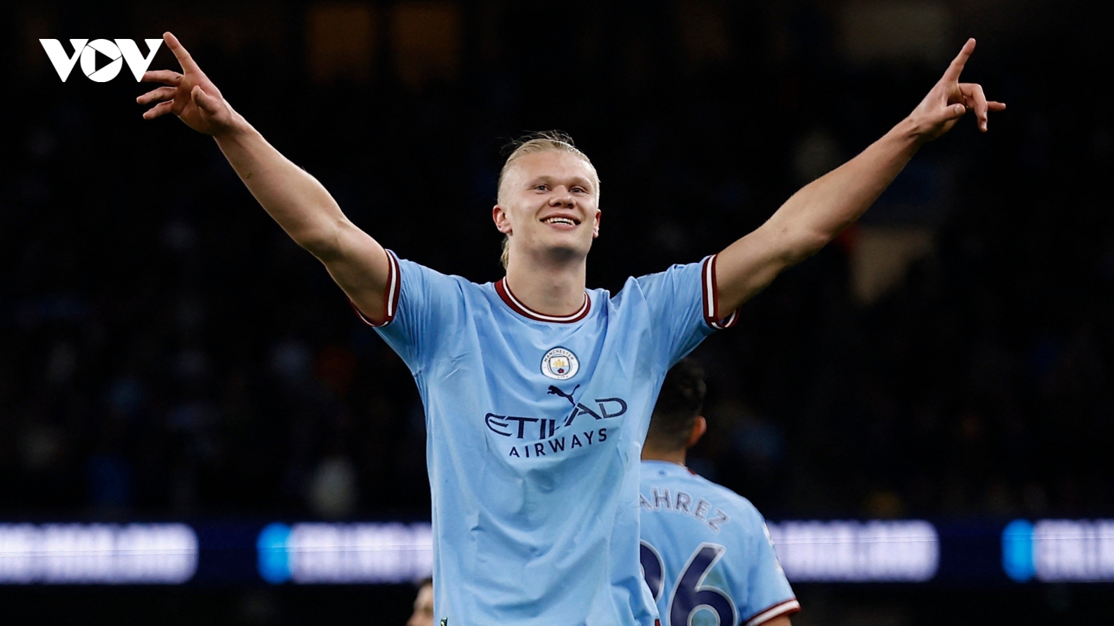 Haaland xô đổ thêm kỷ lục trong ngày Man City thắng giòn giã
