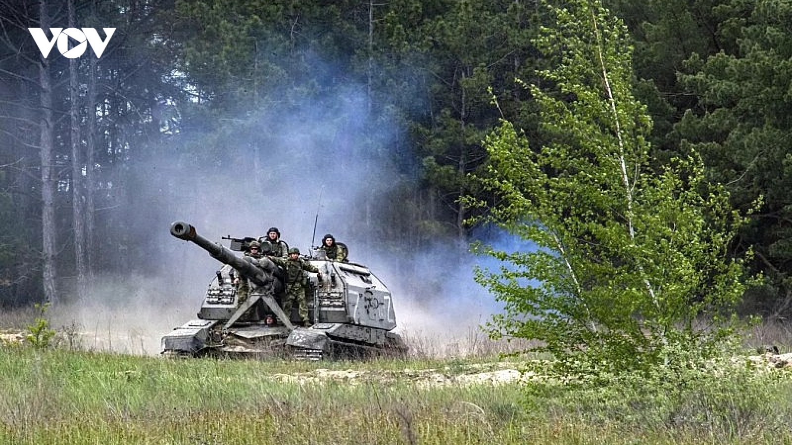 Nga tấn công và phá hủy kho đạn dược cùng nhiều lựu pháo của Ukraine