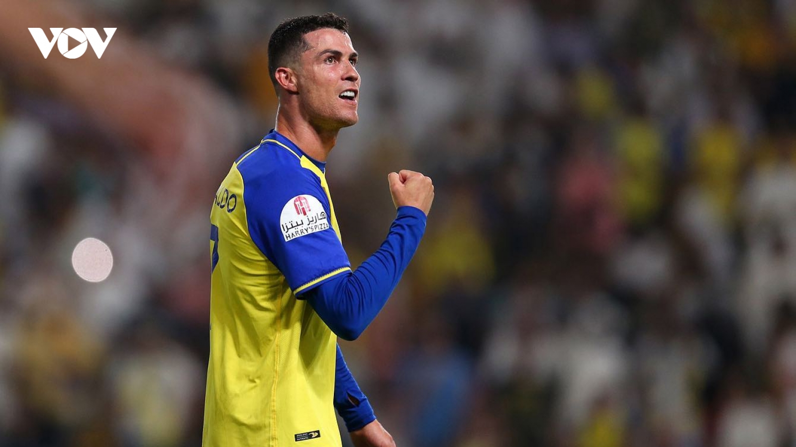Ghi siêu phẩm giúp Al Nassr thắng trận, Ronaldo "nổ" tưng bừng