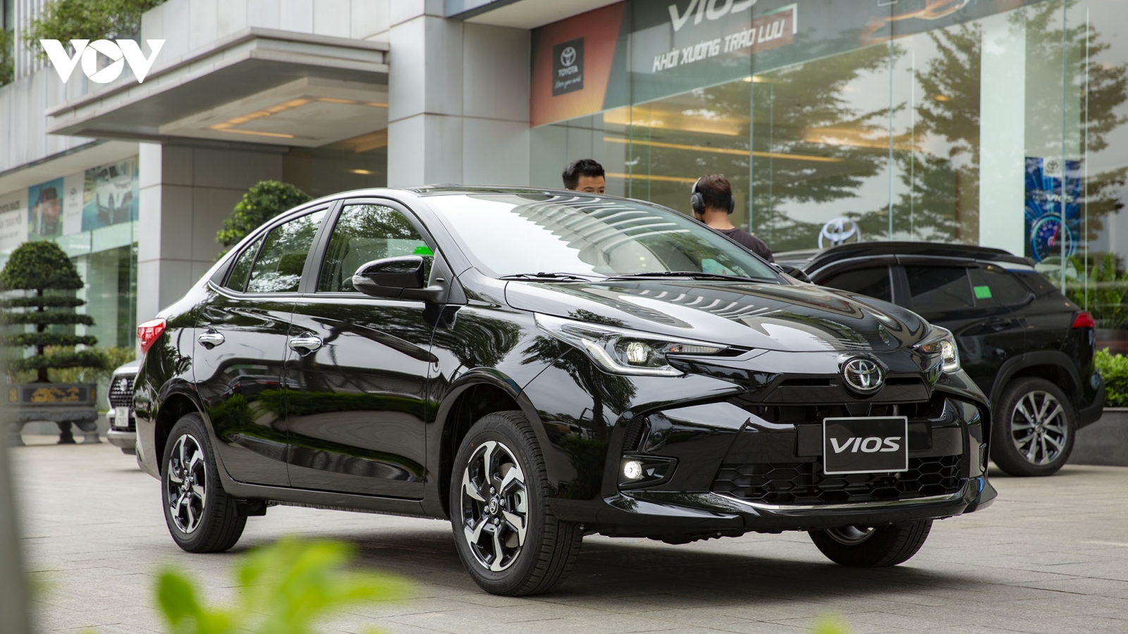 Cận cảnh Toyota Vios 2023 phiên bản đắt nhất