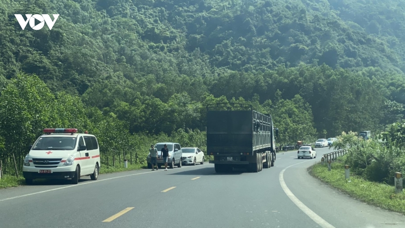 Phát hiện thi thể trong tư thế treo cổ, tay bị trói