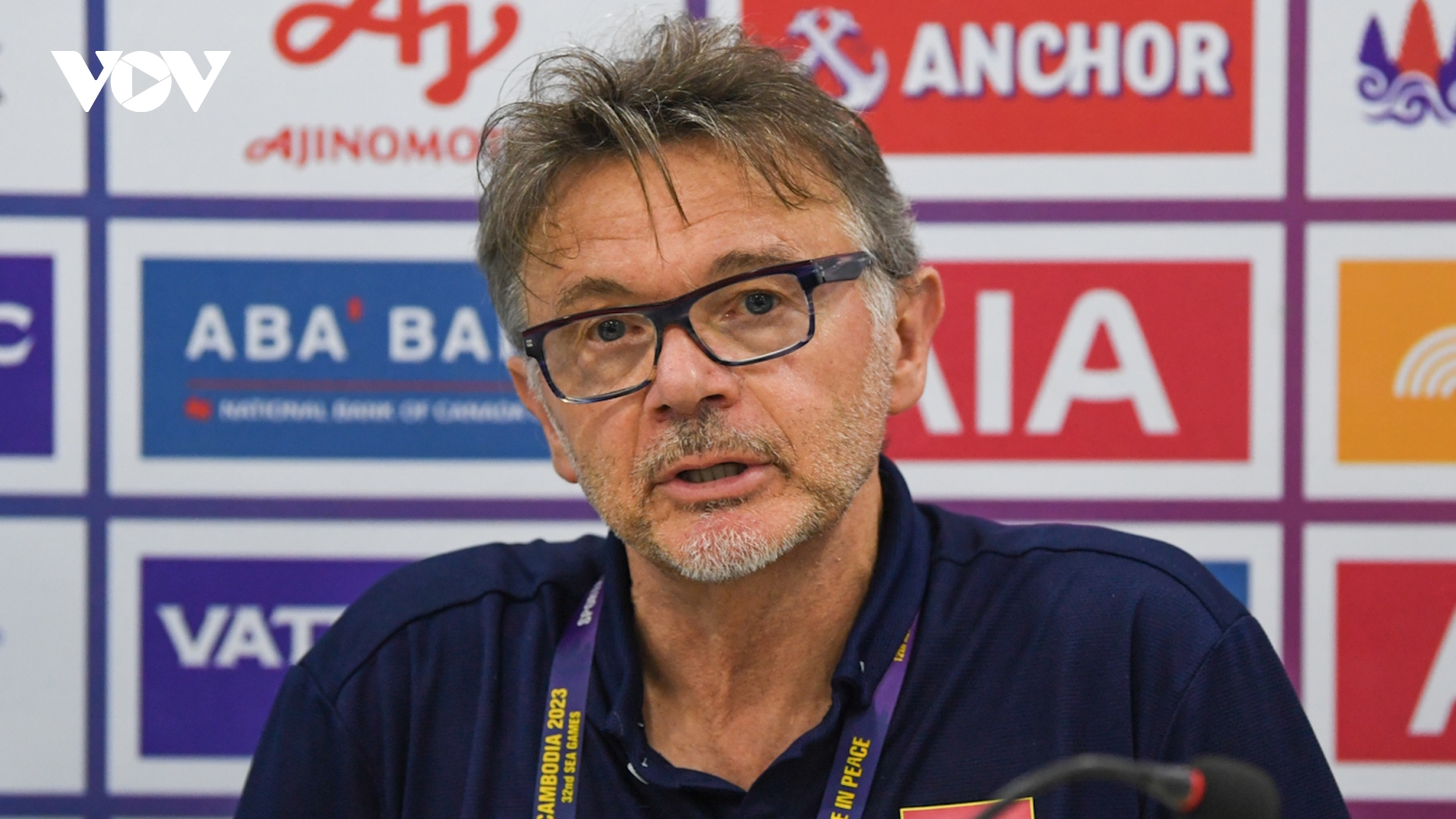 HLV Troussier nói gì khi U22 Việt Nam giành HCĐ SEA Games 32?