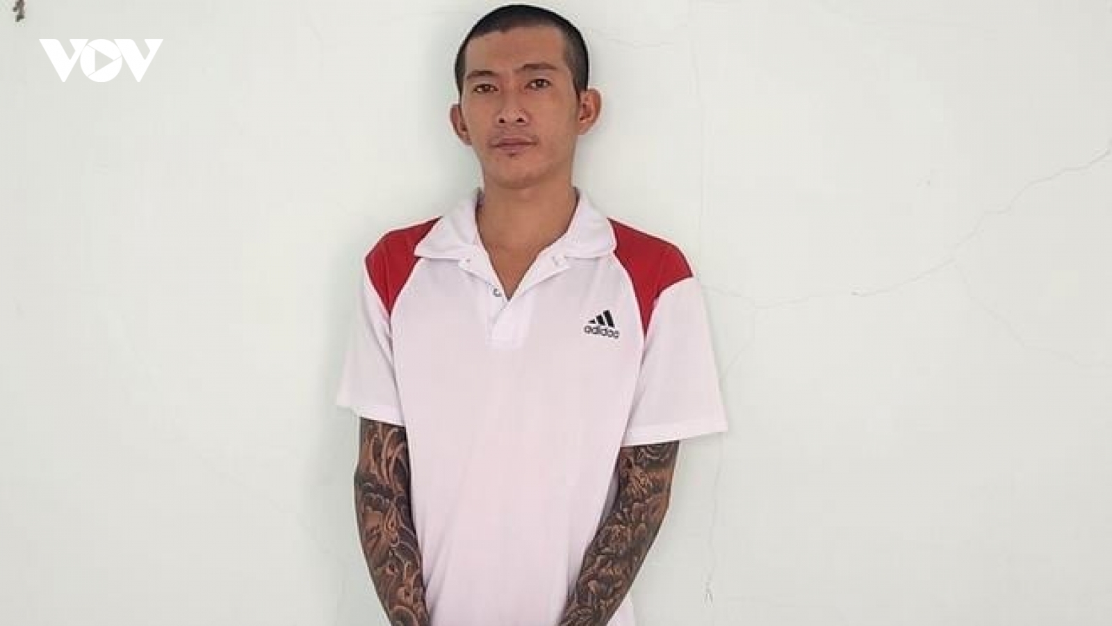 Phát hiện vợ có tin nhắn với người bán tôm, cầm dao chém trọng thương nạn nhân