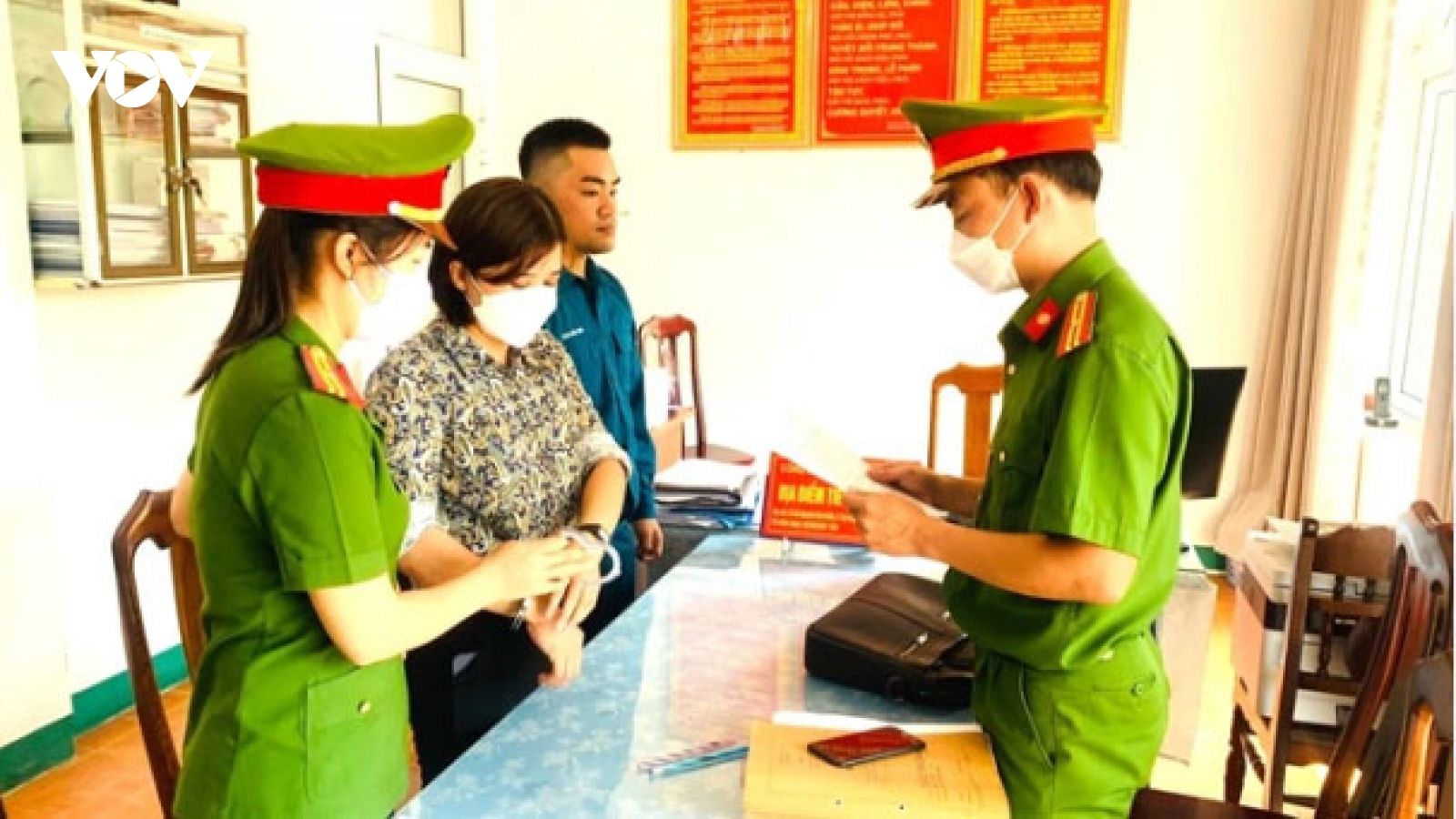 Nữ kế toán trung tâm y tế lừa đảo chiếm đoạt 22 tỷ đồng