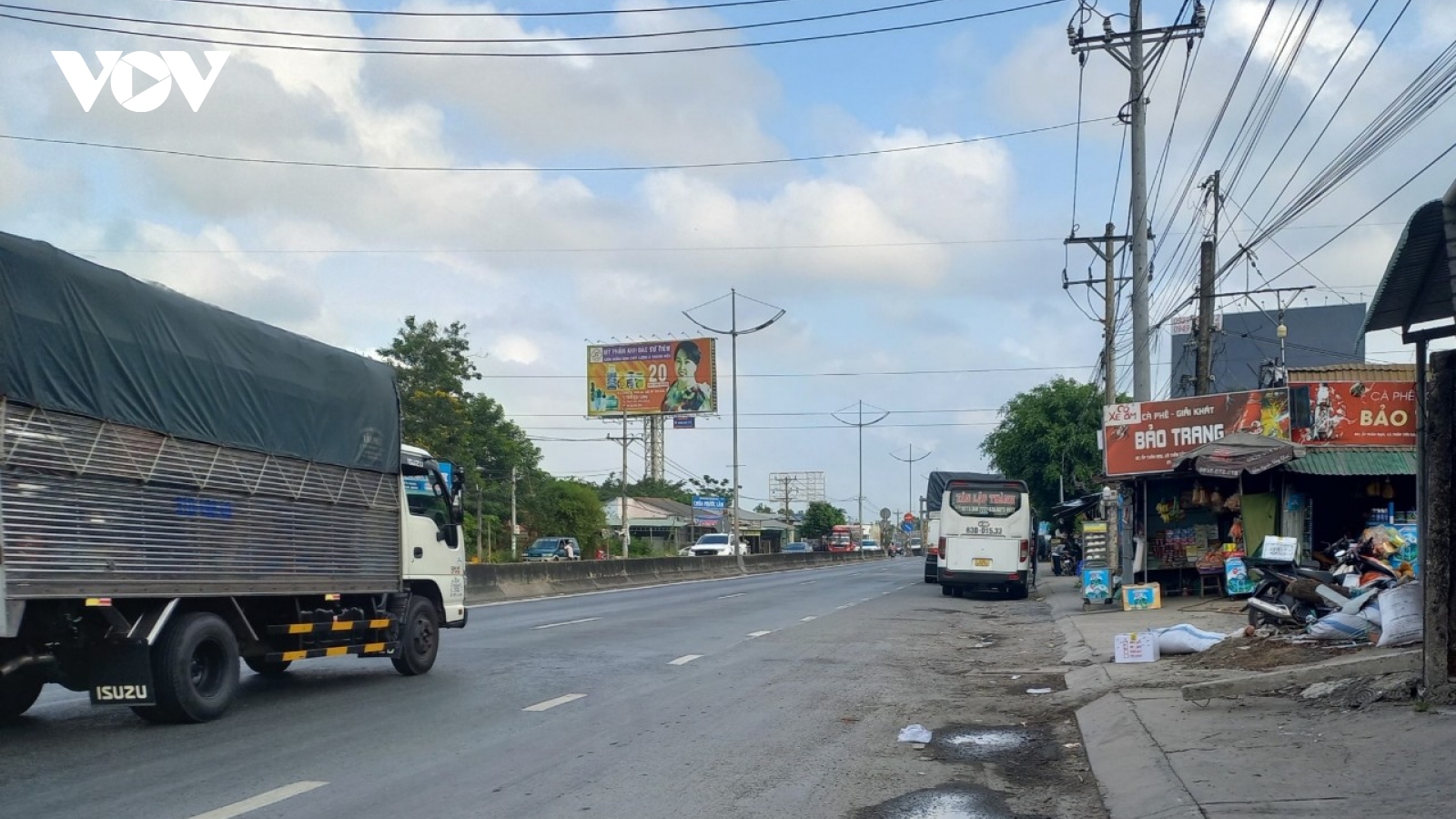 Nóng 24h: Lý do tài xế bị đánh "hội đồng" trên đường dẫn cao tốc TP.HCM-Trung Lương