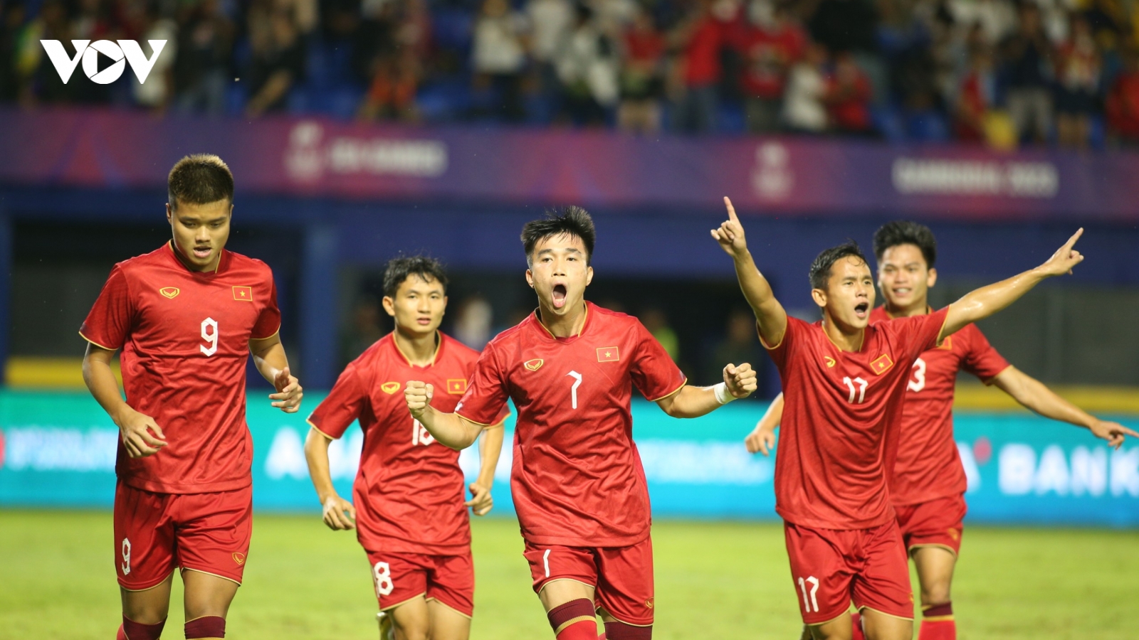 Dư âm U22 Việt Nam 2-1 U22 Malaysia: Khi thần may mắn "che mờ" HLV Troussier