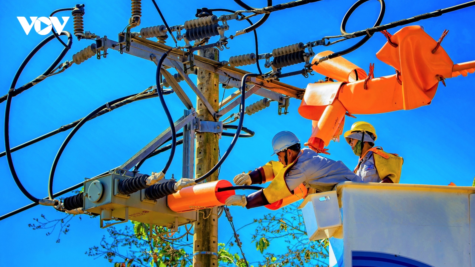 EVNSPC ráo riết thực hiện các giải pháp để đảm bảo an ninh hệ thống điện