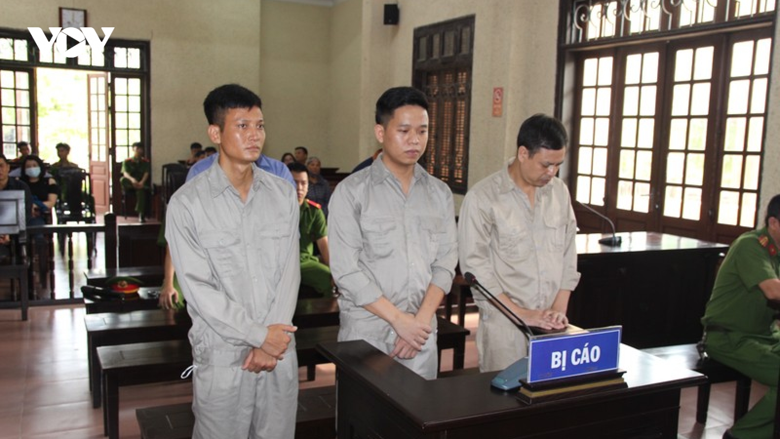 4 cựu cán bộ công an đi tù vì đánh bạc và tổ chức đánh bạc