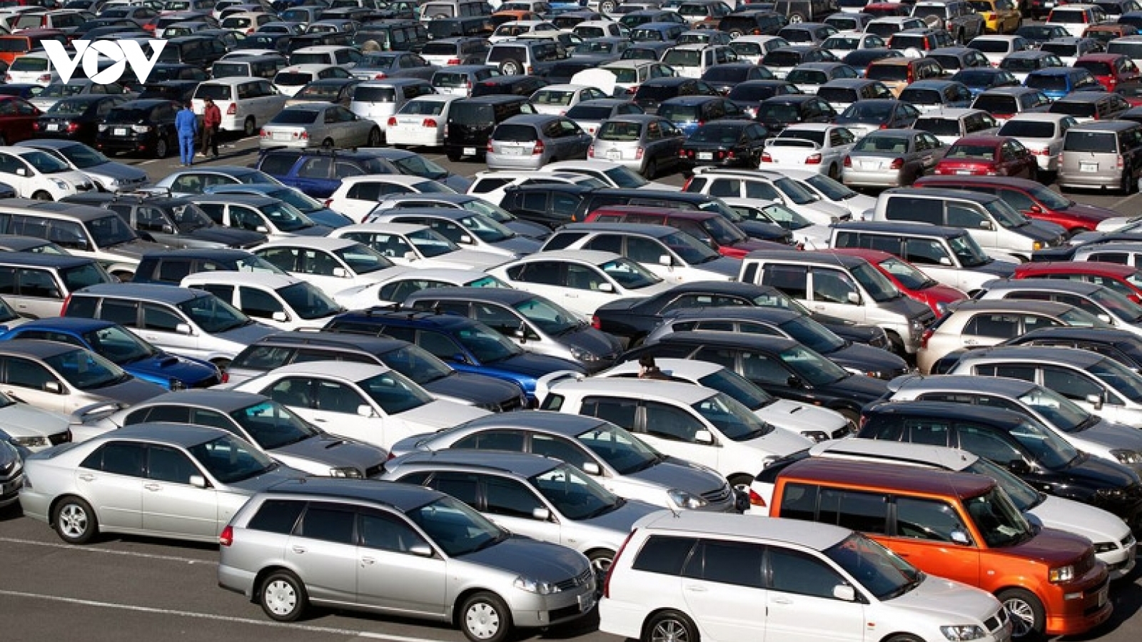 Ô tô nhập khẩu vào Việt Nam giảm gần 40% trong tháng 5