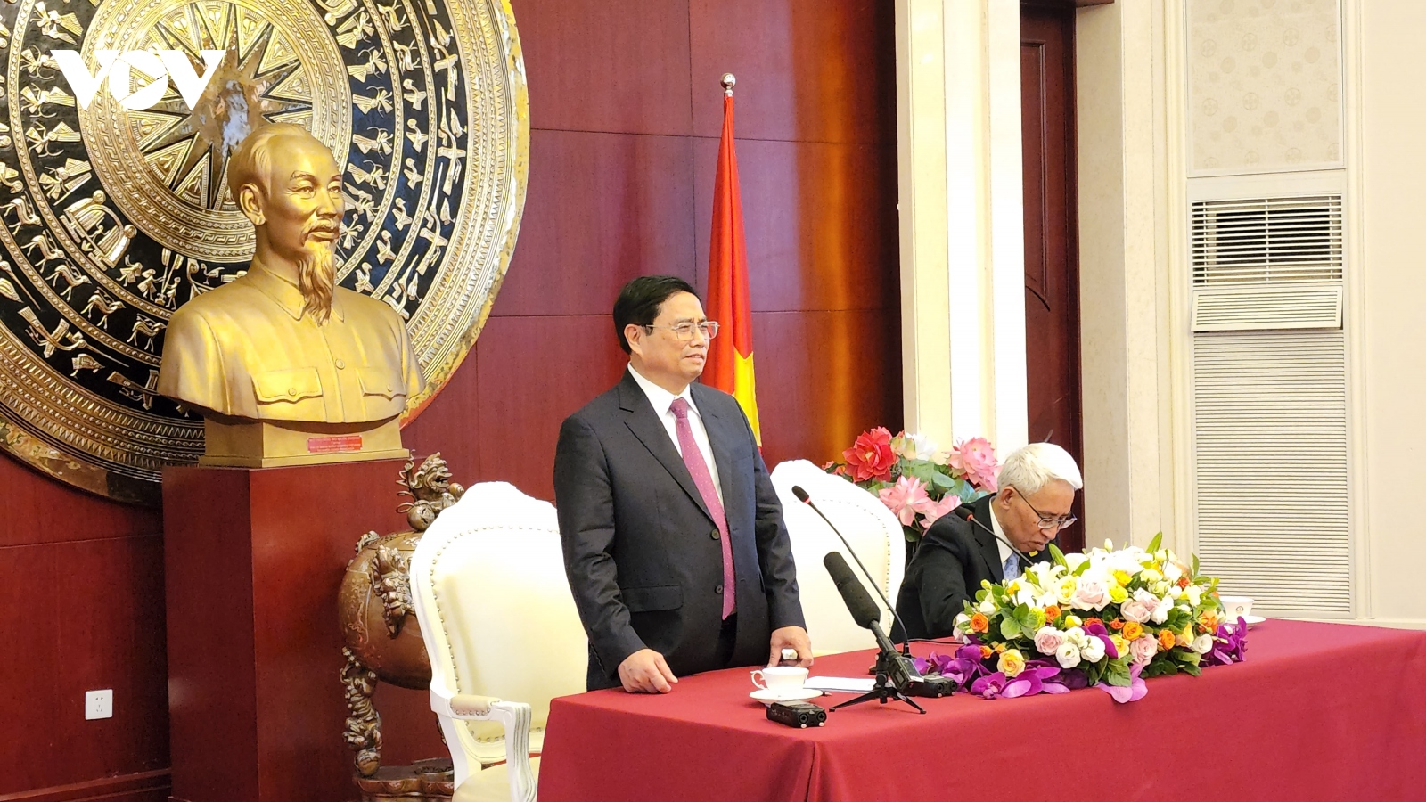Thủ tướng Phạm Minh Chính gặp gỡ cộng đồng người Việt Nam tại Trung Quốc