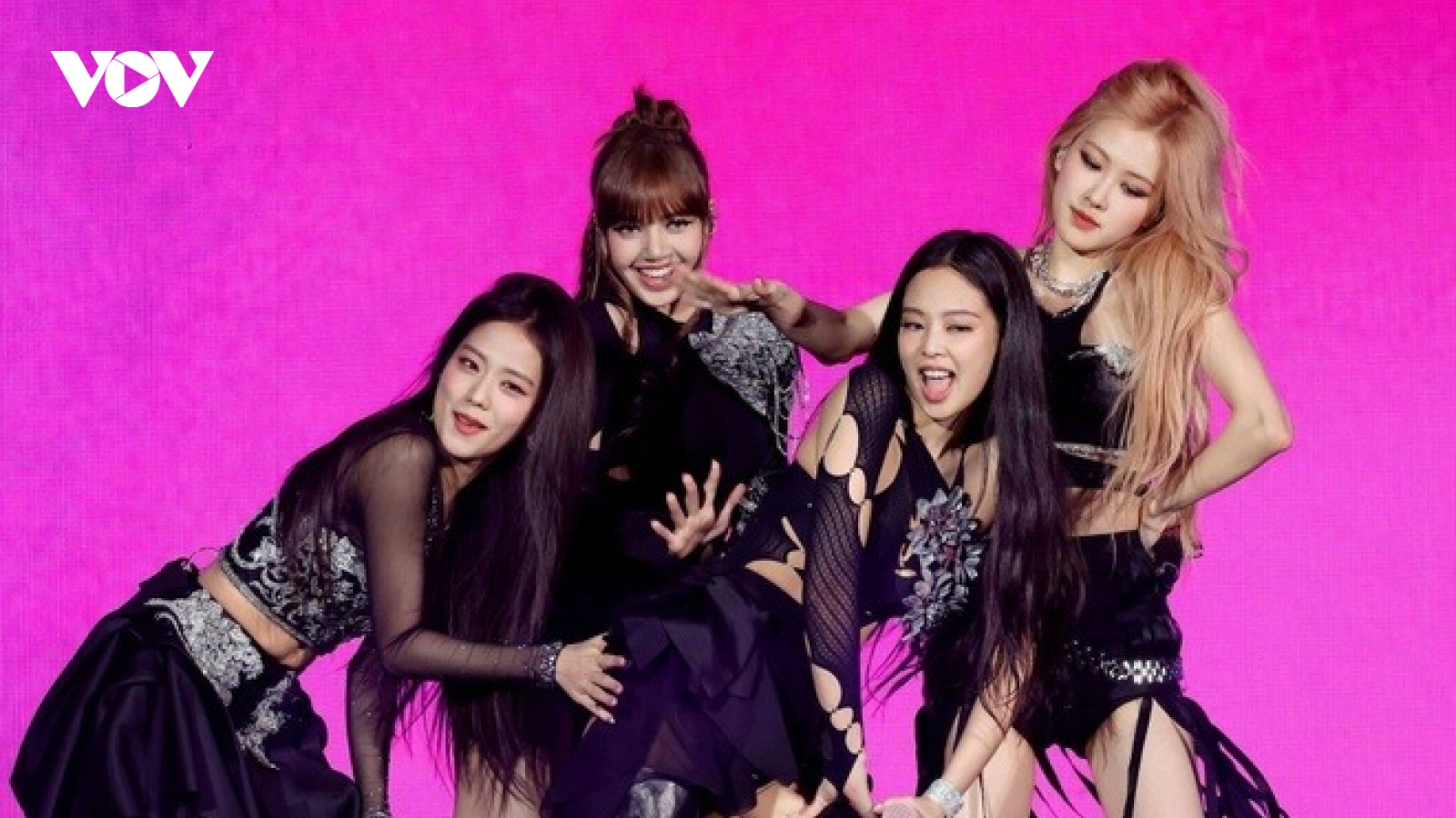 Chị cả Jisoo (Blackpink) chia sẻ về concert sắp tới tại Việt Nam