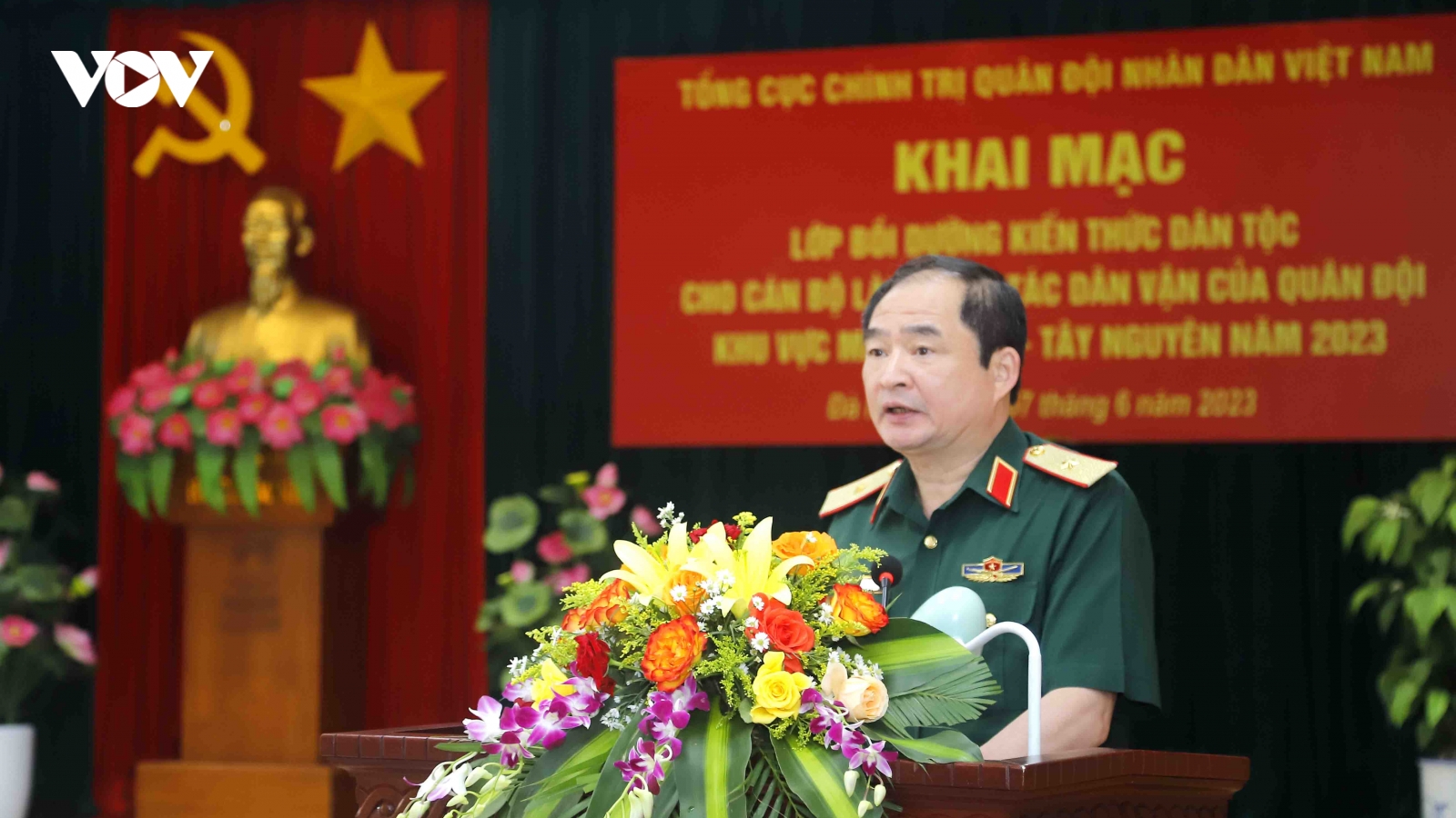 Bồi dưỡng kiến thức dân tộc cho cán bộ làm công tác dân vận trong Quân đội