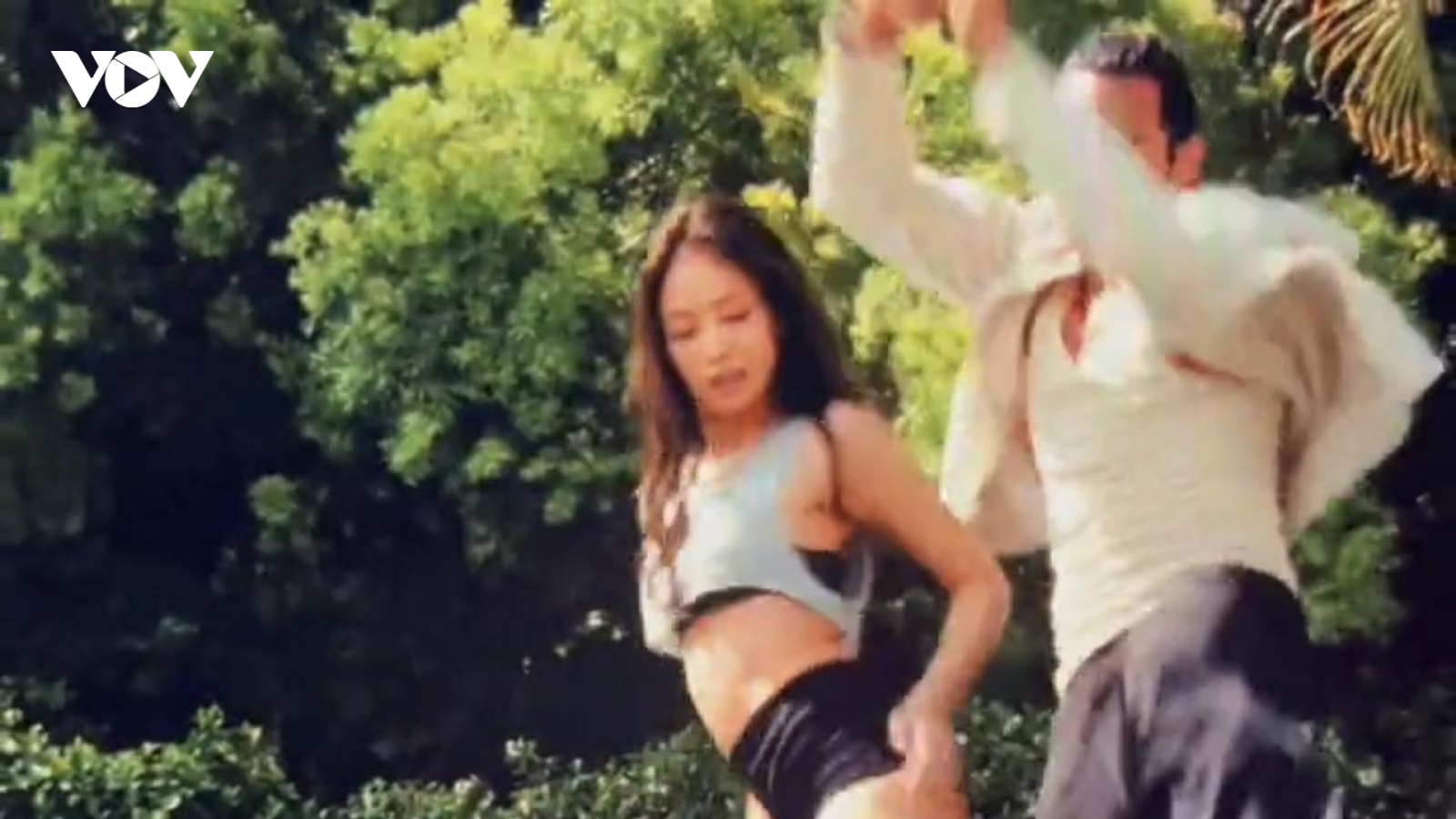 Jennie (Blackpink) gây sốc khi đóng phim gắn mác 18+