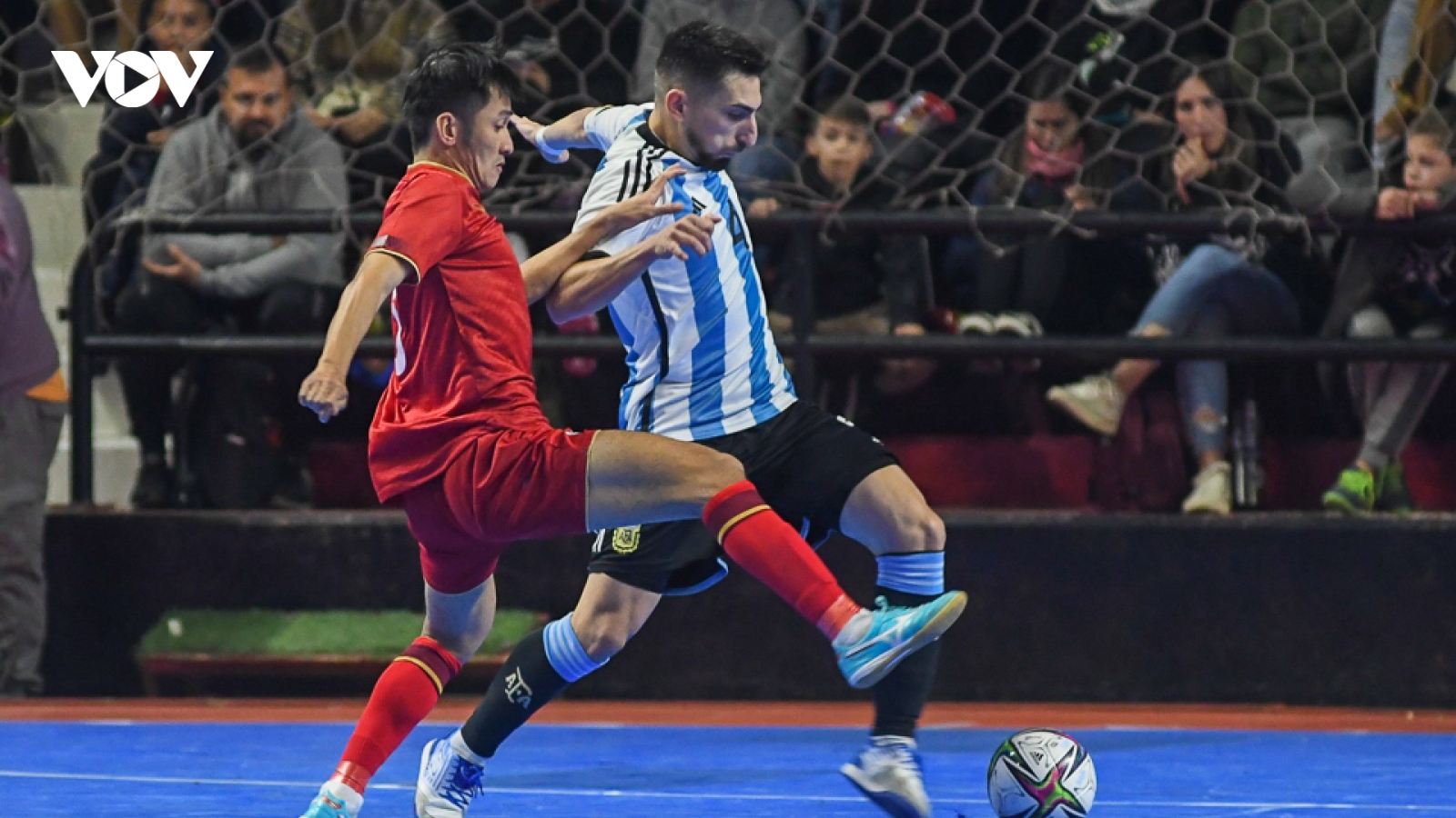 ĐT futsal Việt Nam không thể tạo bất ngờ trước đương kim Á quân thế giới