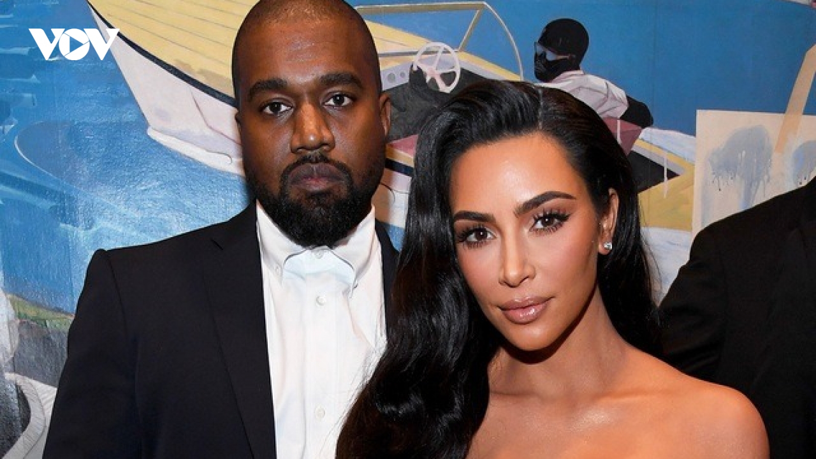 Kim Kardashian bật khóc nức nở khi nhắc về chồng cũ Kanye West