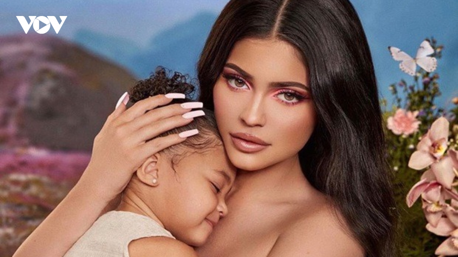 Con gái 5 tuổi của Kylie Jenner đeo đồng hồ Rolex gần 1 tỷ đồng
