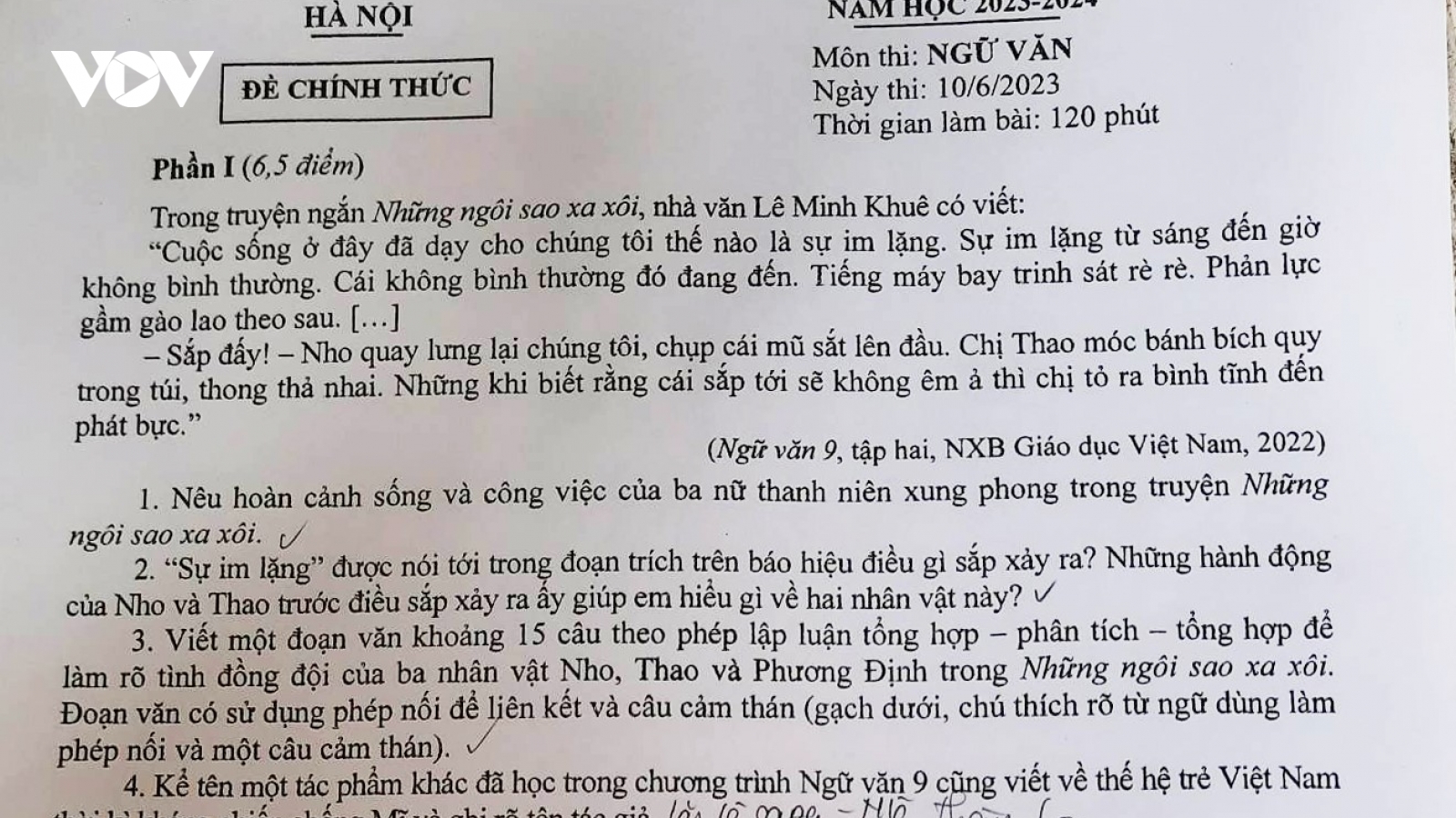 Tác phẩm "Những ngôi sao xa xôi" vào đề thi Ngữ văn lớp 10 Hà Nội