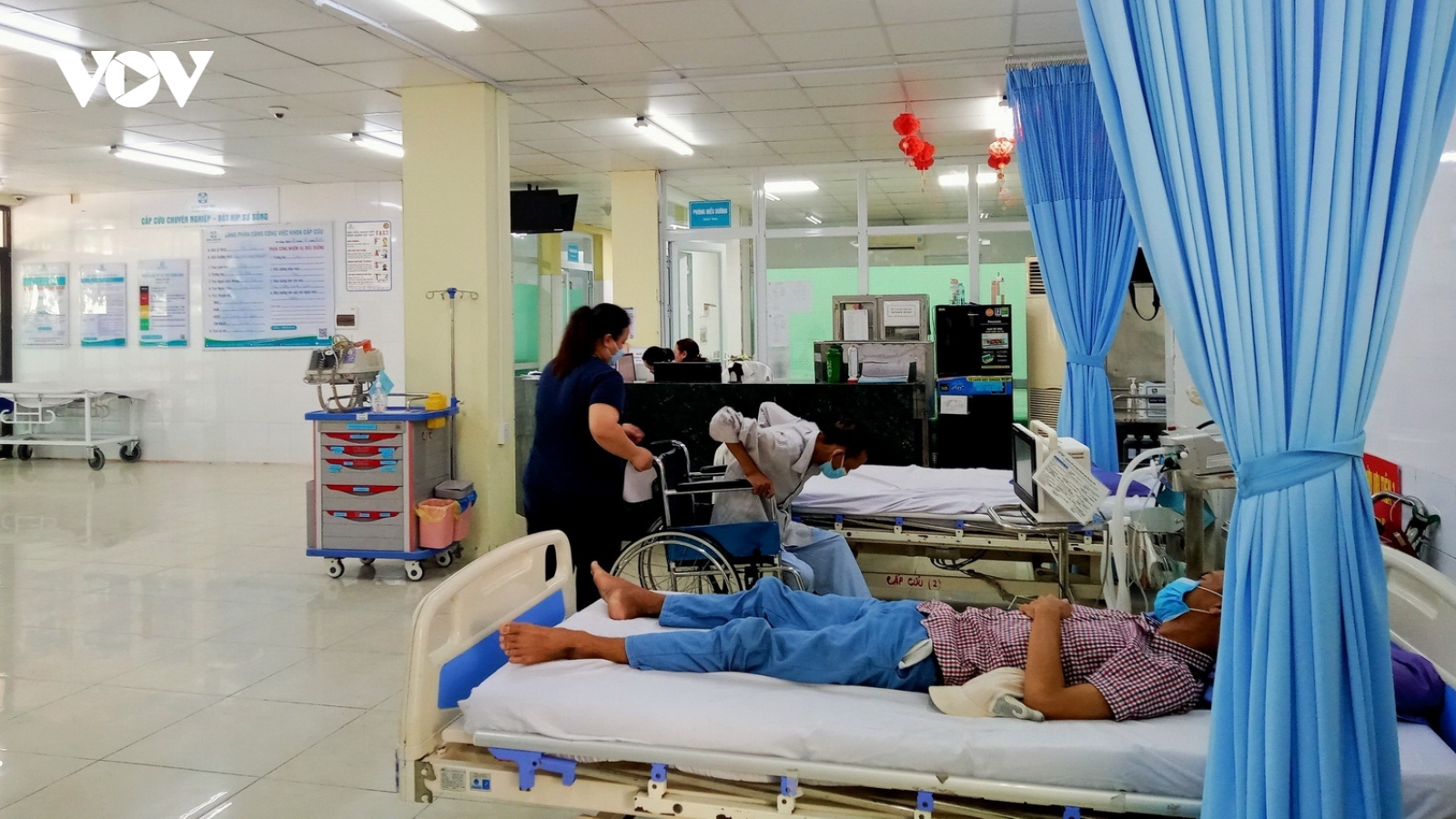 7 người ngộ độc thực phẩm phải vào viện cấp cứu