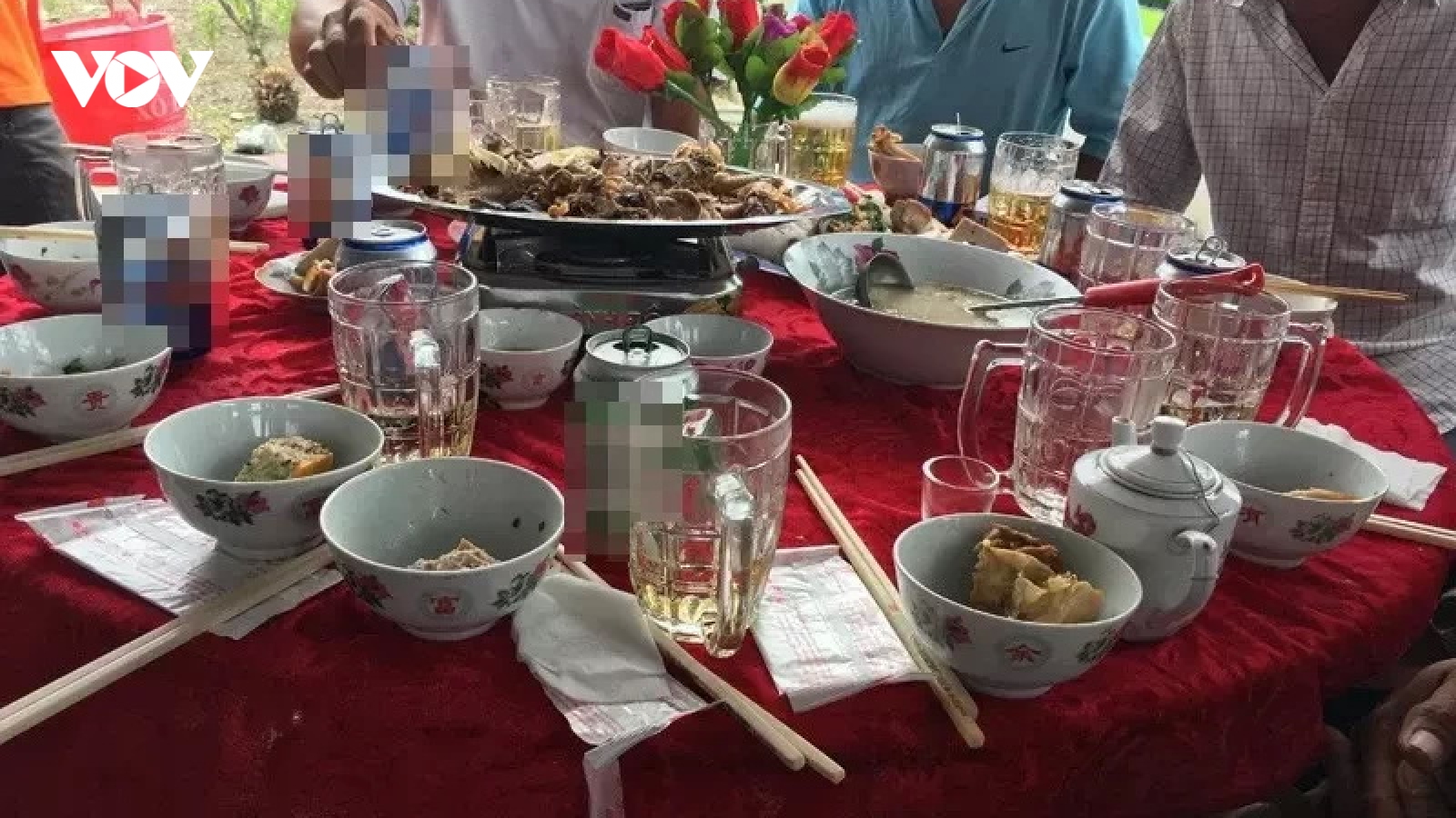 Quảng Trị: 48 người ngộ độc thực phẩm sau khi dự tiệc đám cưới