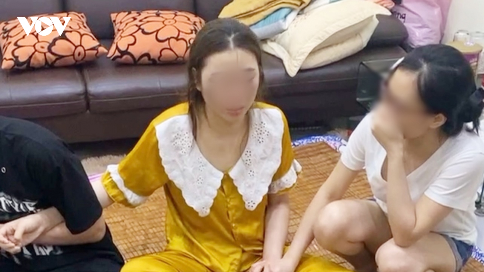 Tạm giữ bảo mẫu nghi bạo hành bé sơ sinh tại chung cư HH2C Linh Đàm, Hà Nội