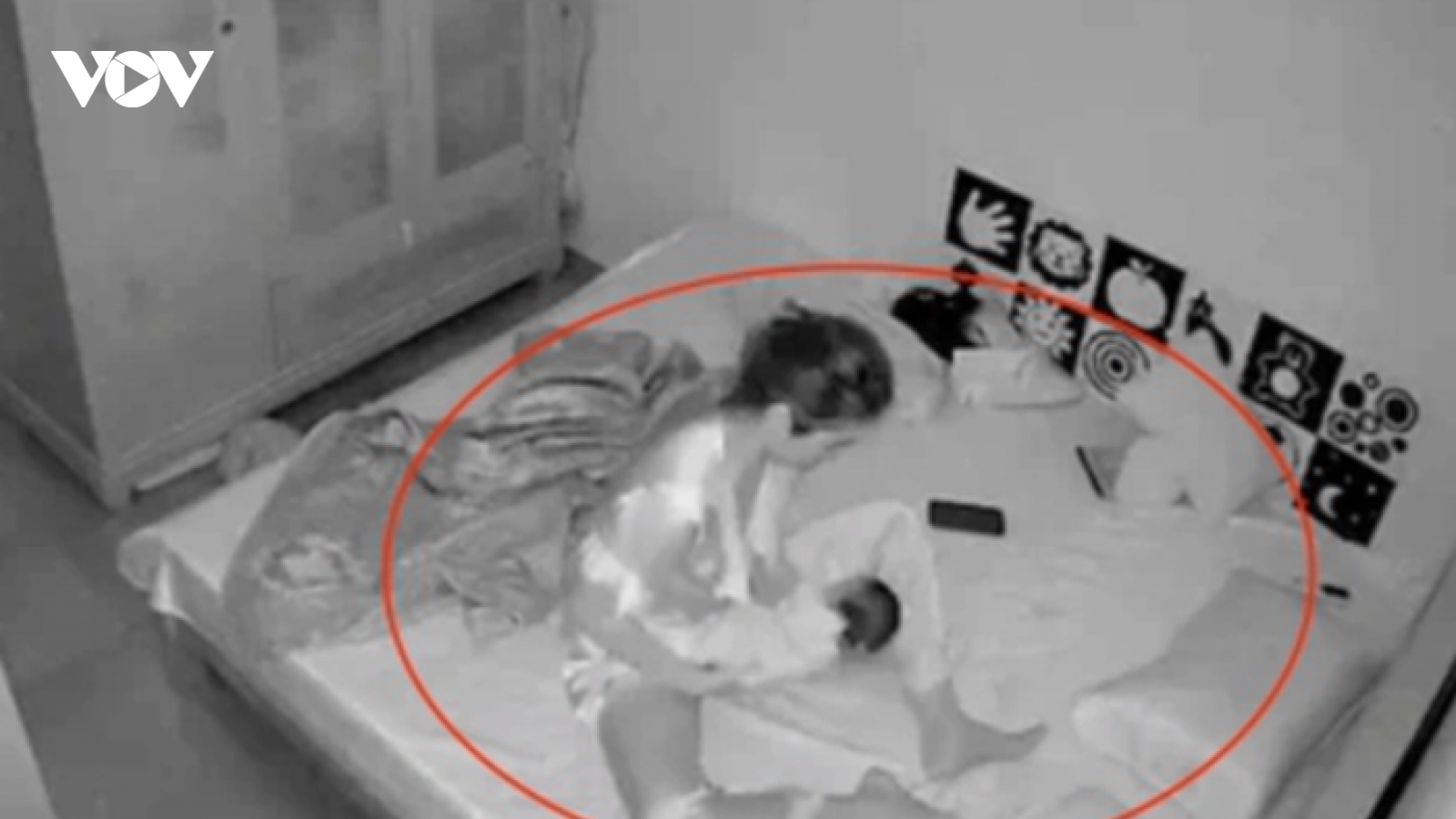 Bác sĩ nói gì vụ trẻ 1 tháng tuổi bị bảo mẫu rung lắc?