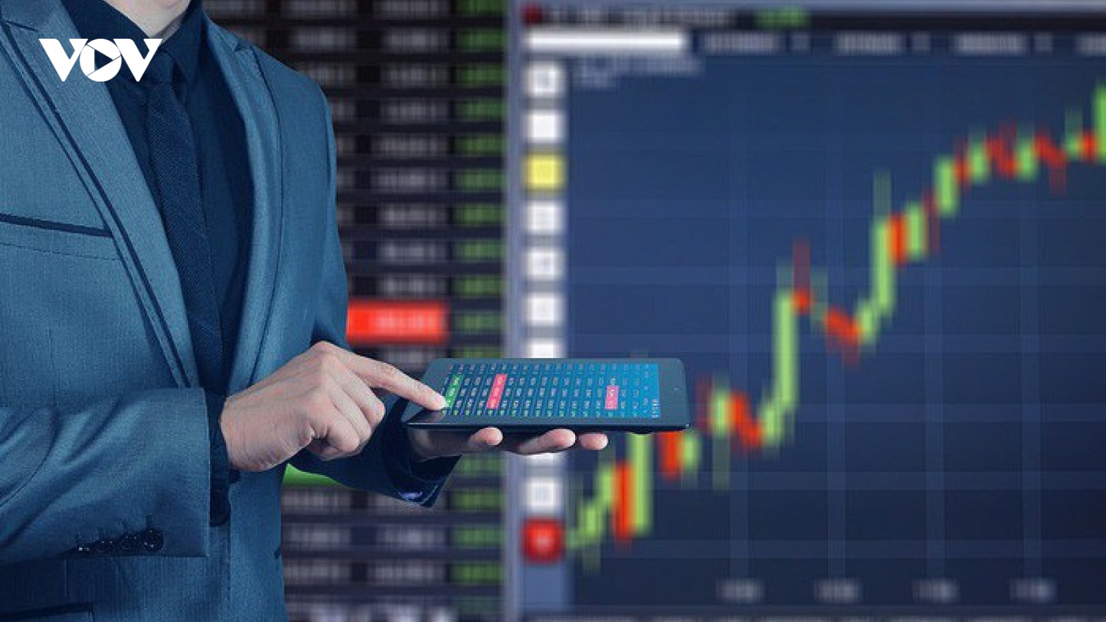 VN-Index tiếp tục có quán tính tăng điểm để kiểm định vùng kháng cự 1.125 – 1.140