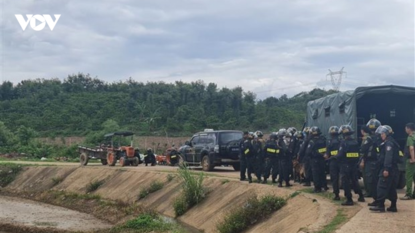 Bắt giữ thêm 1 đối tượng trong vụ dùng súng tấn công vào trụ sở UBND xã tại Đắk Lắk