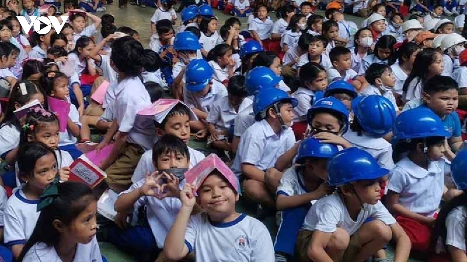 Động đất mạnh 6,3 độ làm rung chuyển thủ đô Philippines, giao thông gián đoạn